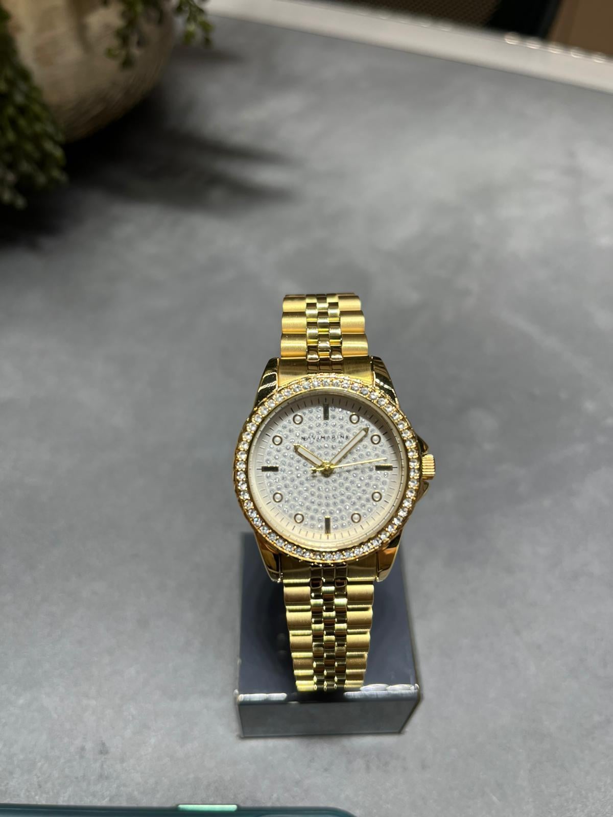 Altın Metal kordonlu saat