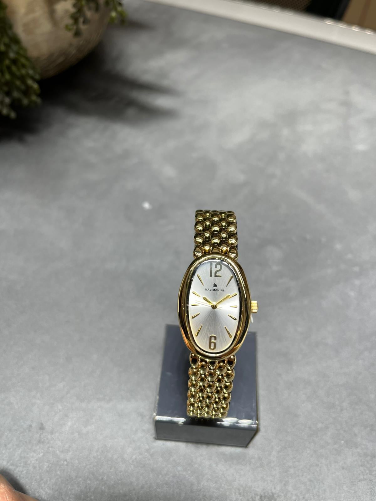 Altın Metal kordonlu saat