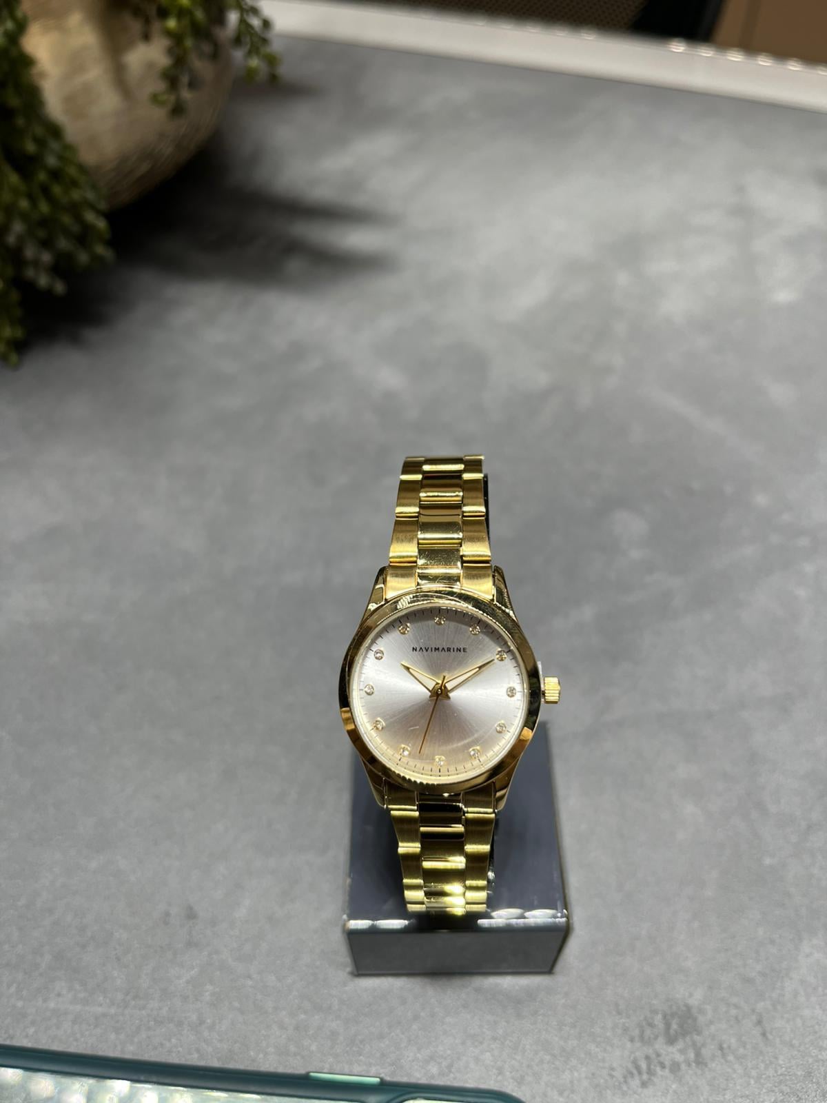 Altın Metal kordonlu saat