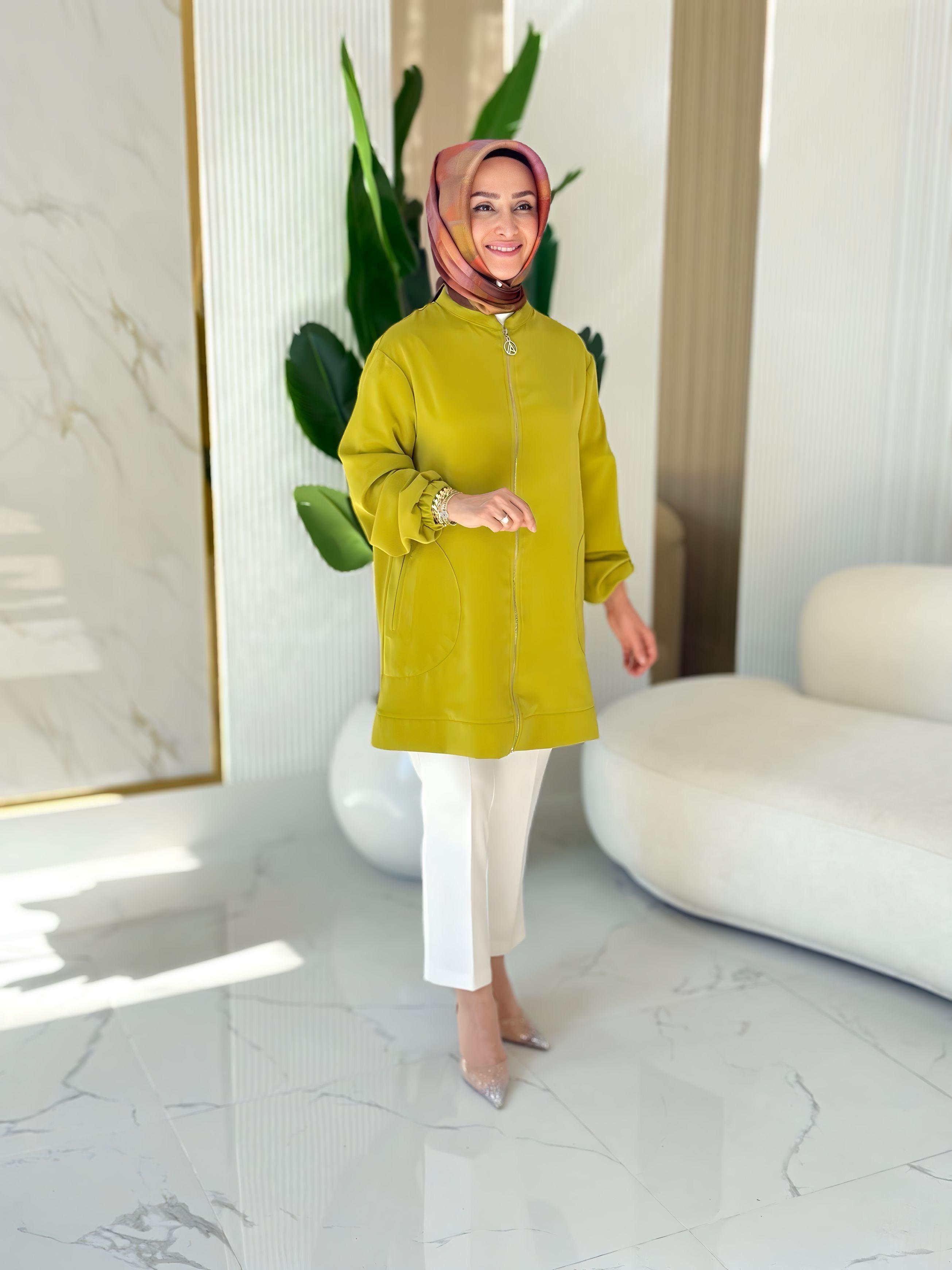 ARMİNE TREND ARKASI PÜSKÜLLÜ CEKET- 25YT552