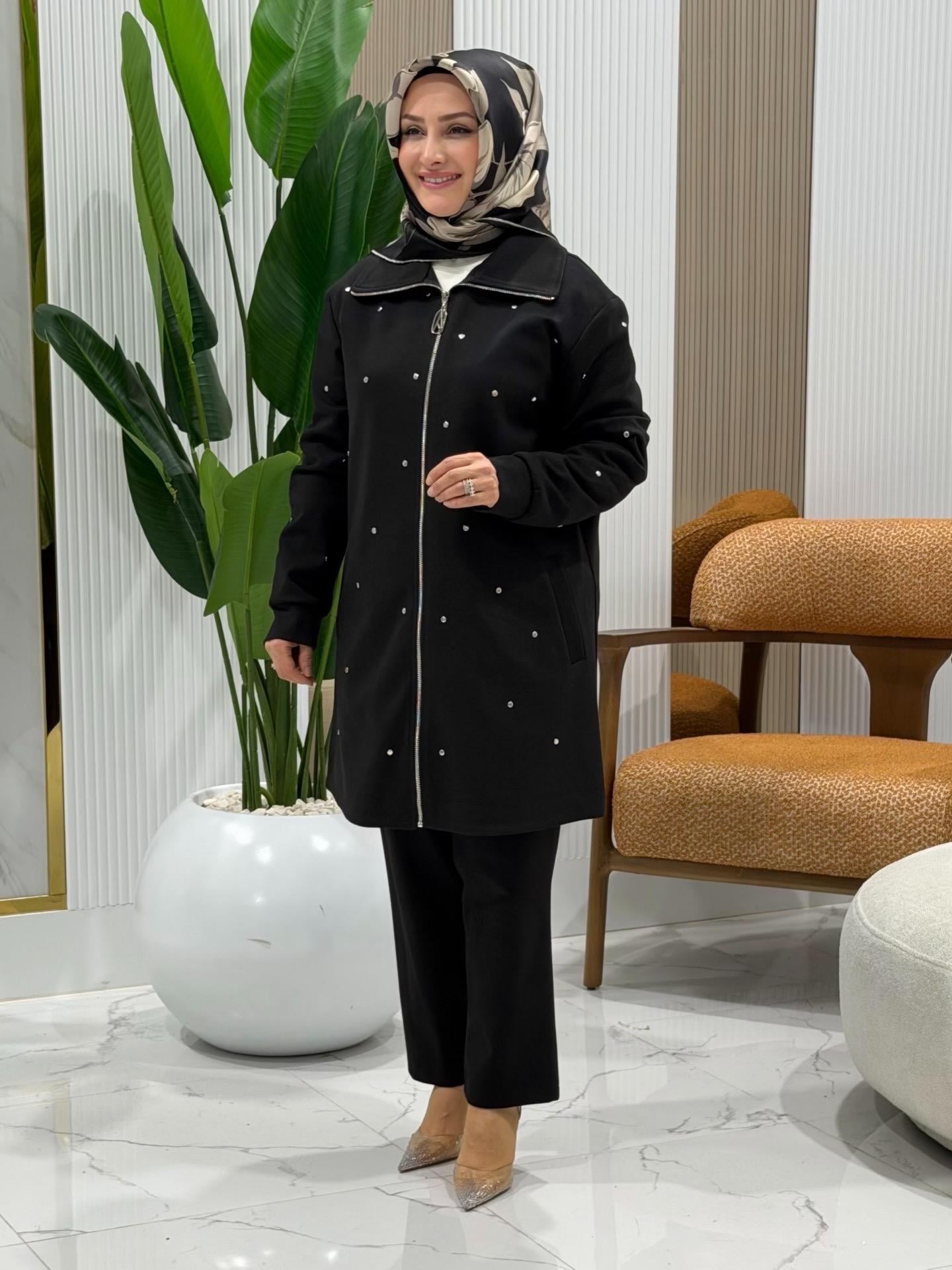 ARMİNE TREND FERMUARLI PANTOLONLU TAKIM SİYAH -25KT685