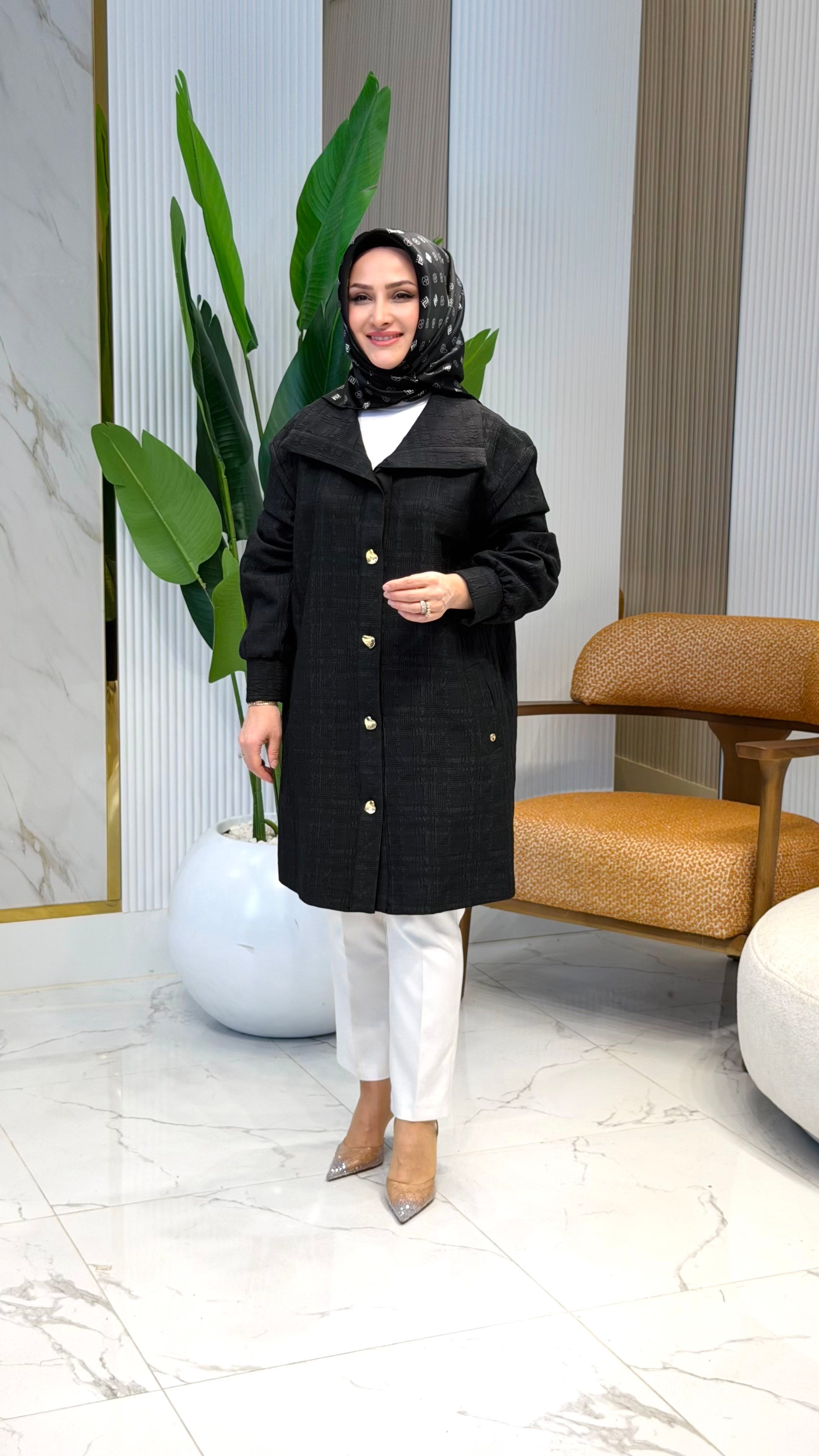 ARMİNE TREND KABARTMA DESENLİ CEKET SİYAH -26YT508