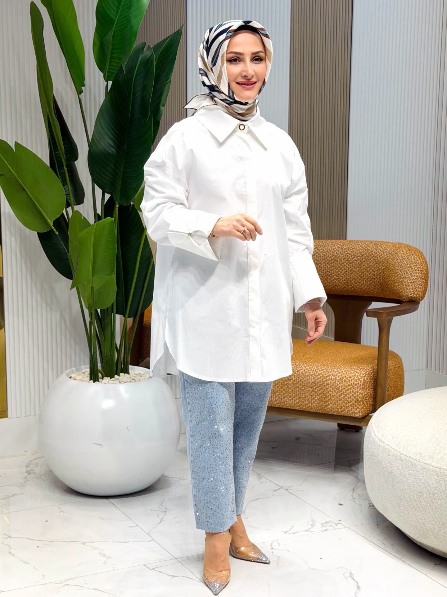 ARMİNE TREND KOL HALKA DETAYLI GÖMLEK- 25KT304