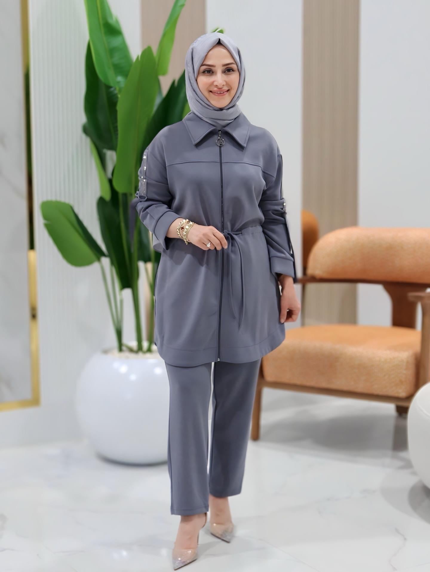 ARMİNE TREND KOLU TAŞ DETAYLI BELİ LASTİKLİ FERMUARLI PANTOLONLU TAKIM- 25KT604