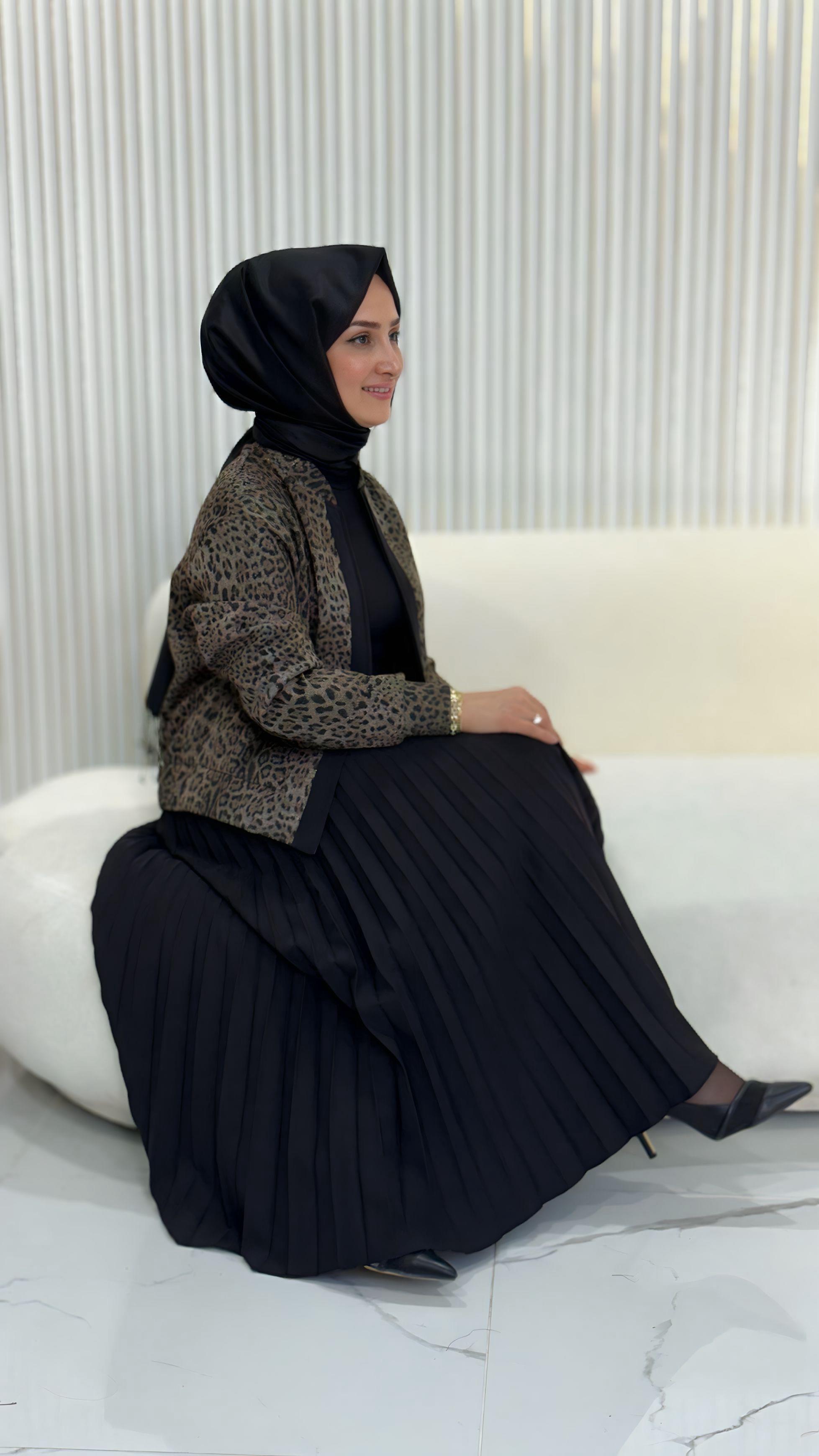 ARMİNE TREND LEOPAR DESENLİ ETEKLİ TAKIM 25KT650-1