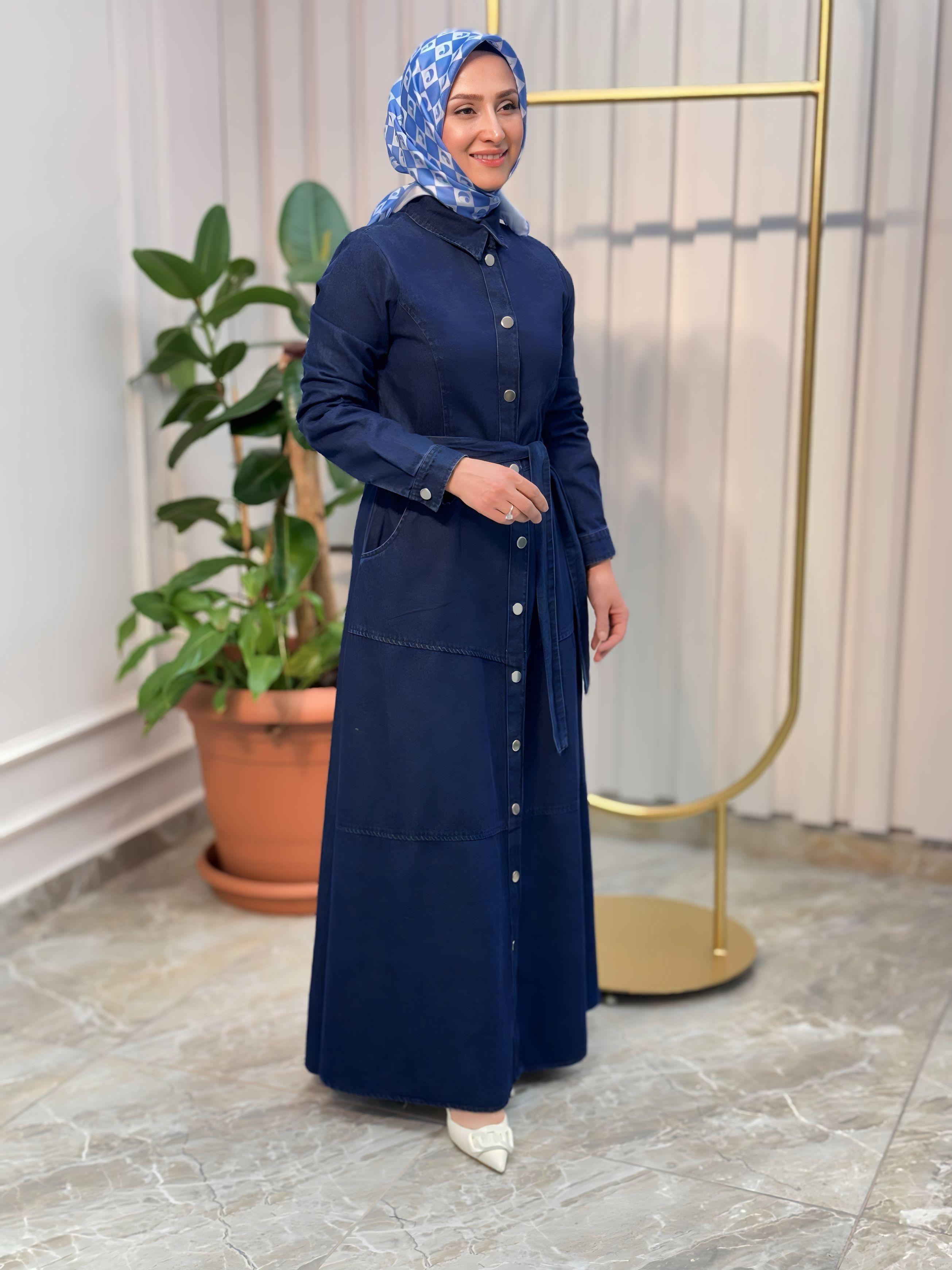 ÖNDEN DÜĞMELİ KEMERLİ KOT ELBİSE-8953