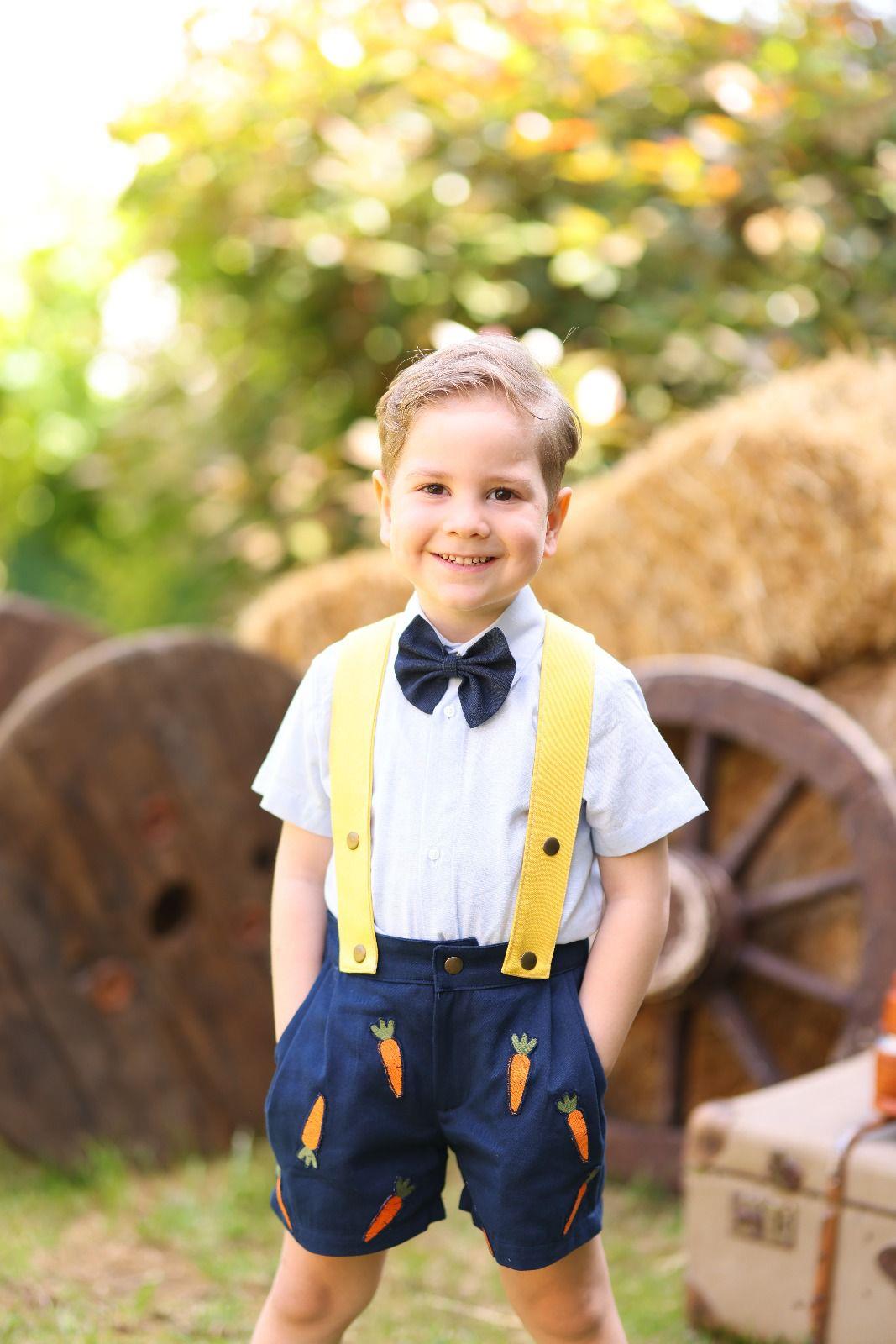 Havuç Nakışlı Askılı Şort