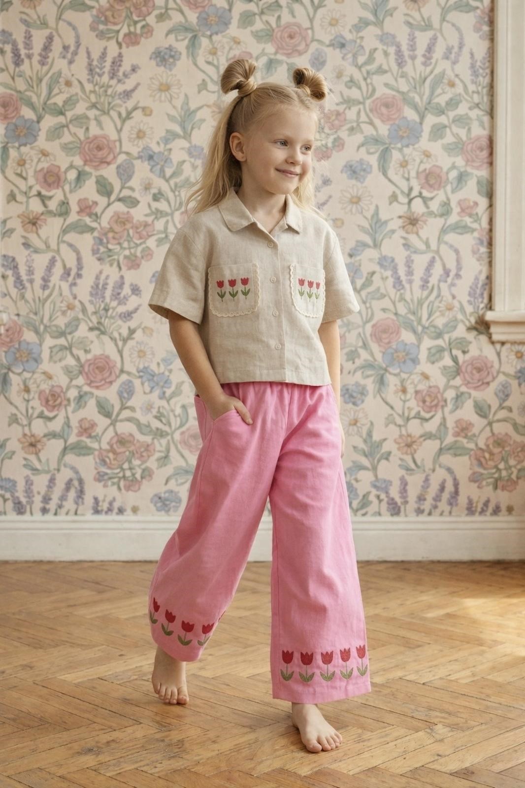 Lale Nakışlı Keten Gömlek