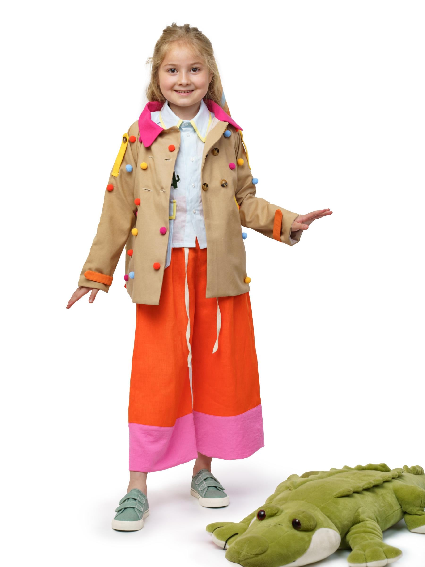 Ponpon Detaylı Trençkot