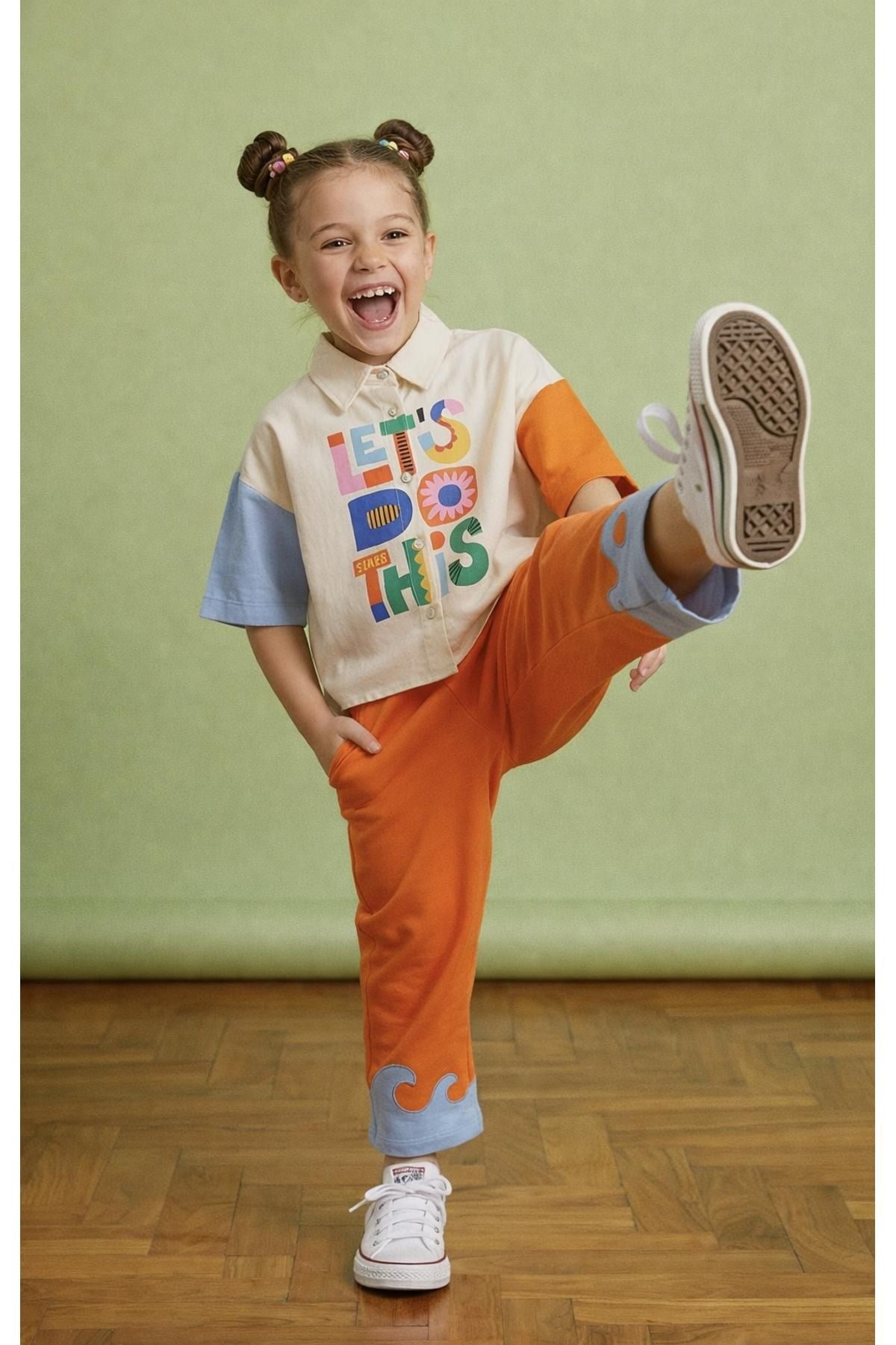 Slogan Baskılı Renk Bloklu Gömlek