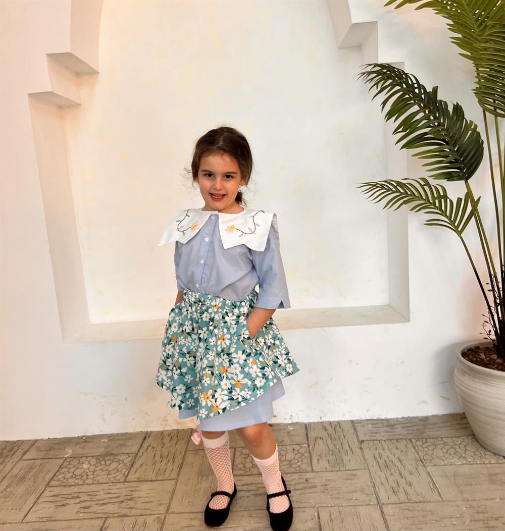 Yakası Nakışlı Crop Gömlek