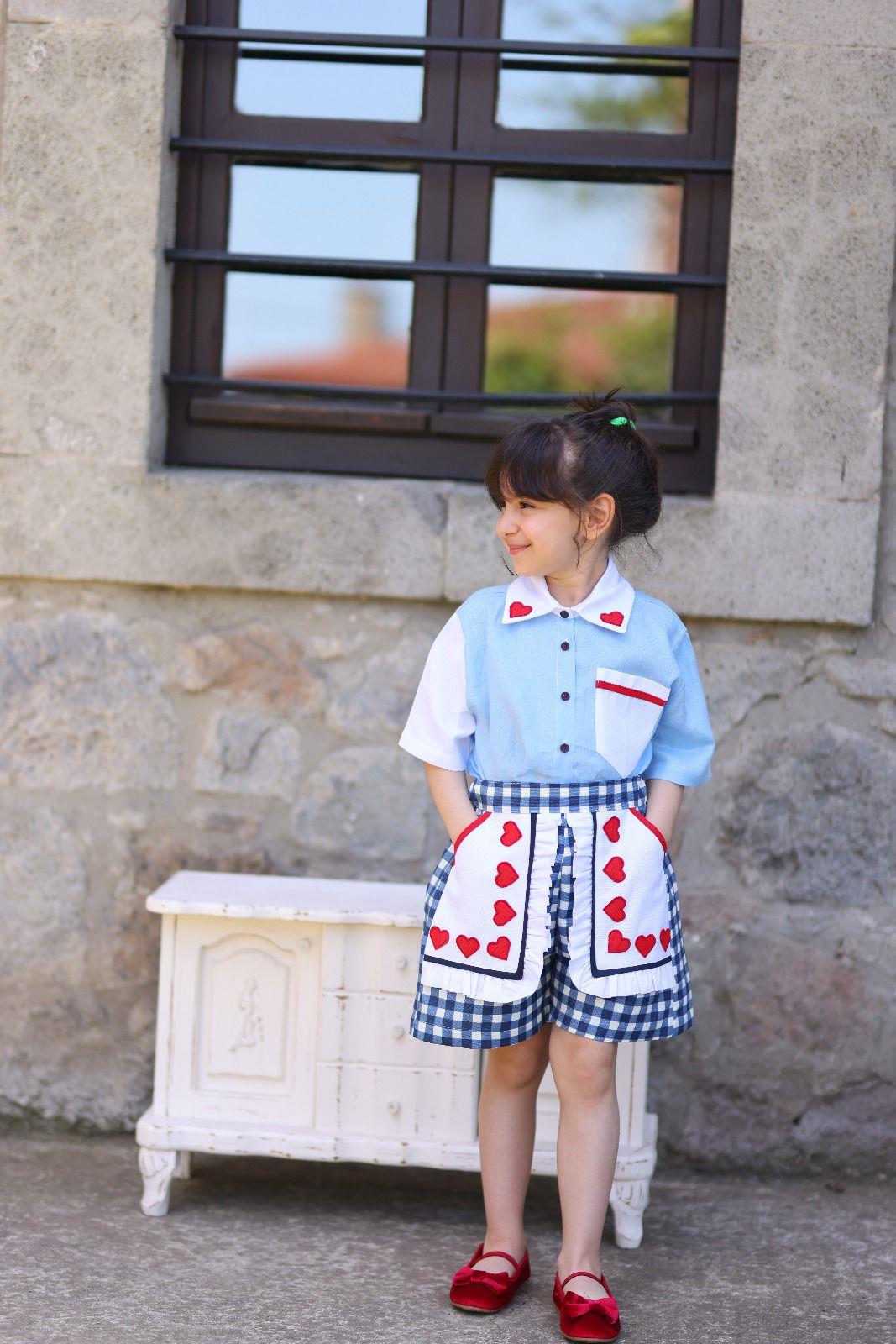 Fırfır Detaylı Kalpli Kareli Şort