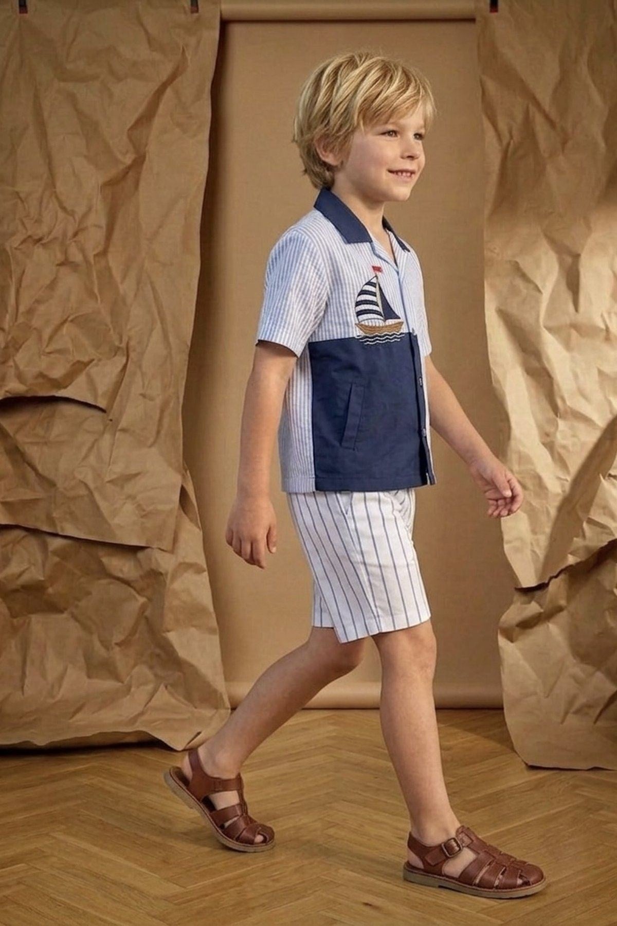 Gemi Aplikli Çizgili Bloklu Gömlek