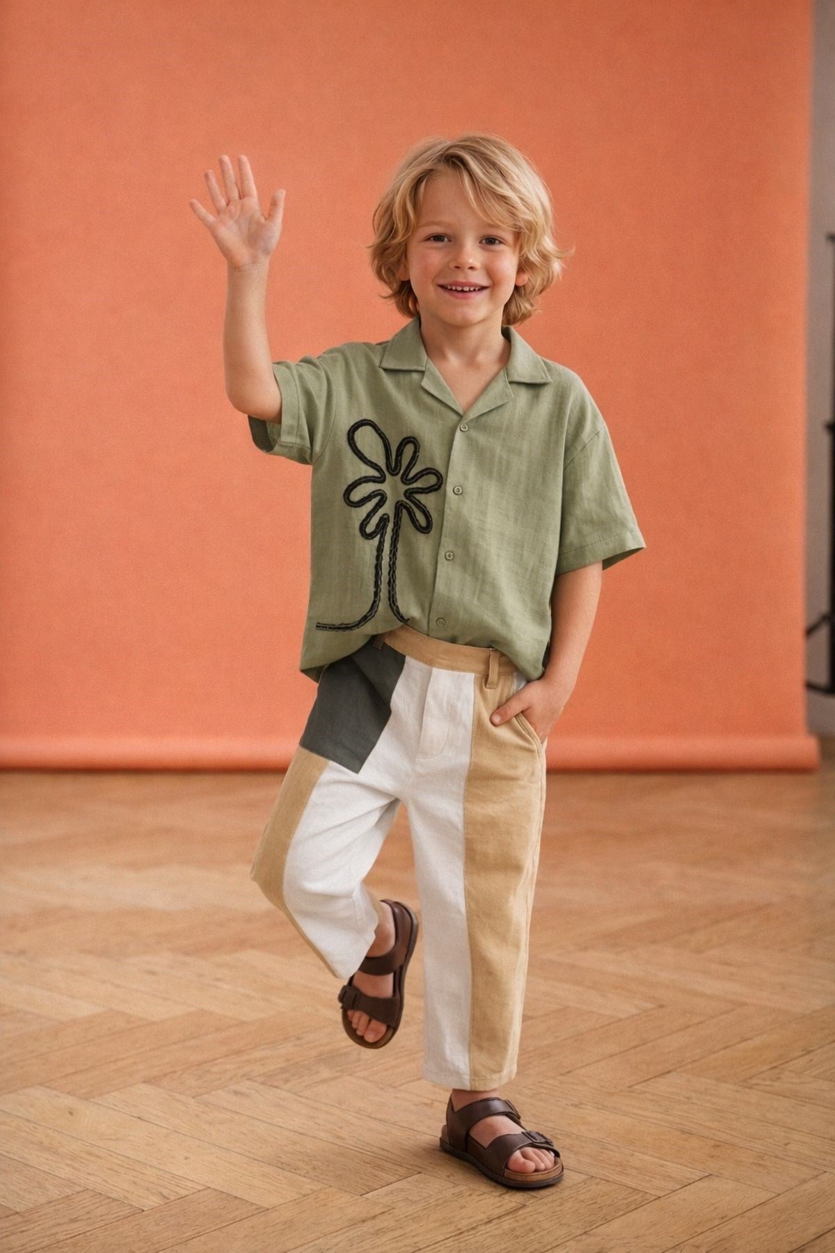 Nakış Detaylı Haki Keten Gömlek