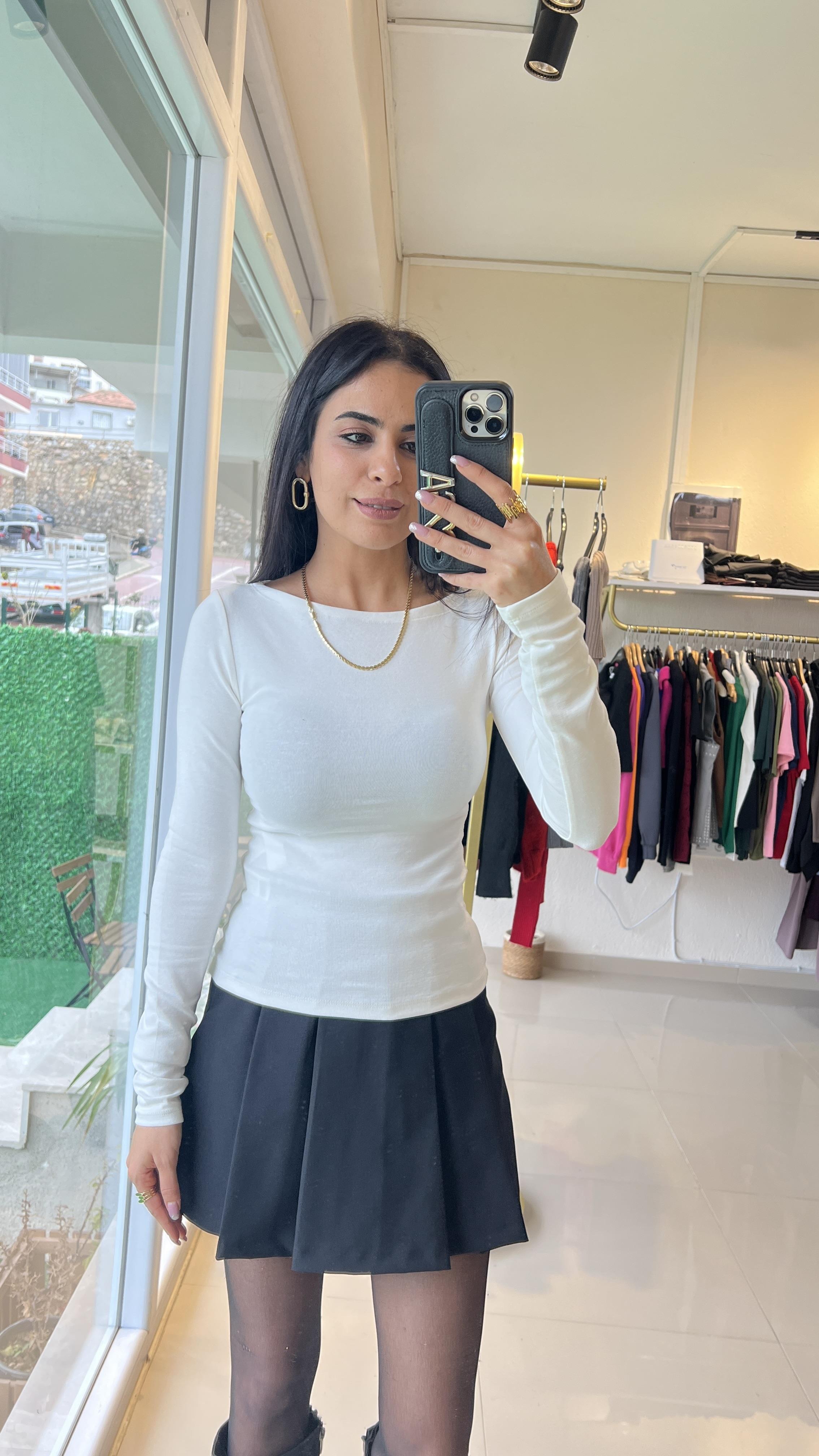 31332 KAYIK YAKA UZUN KOLLU TOP EKRU