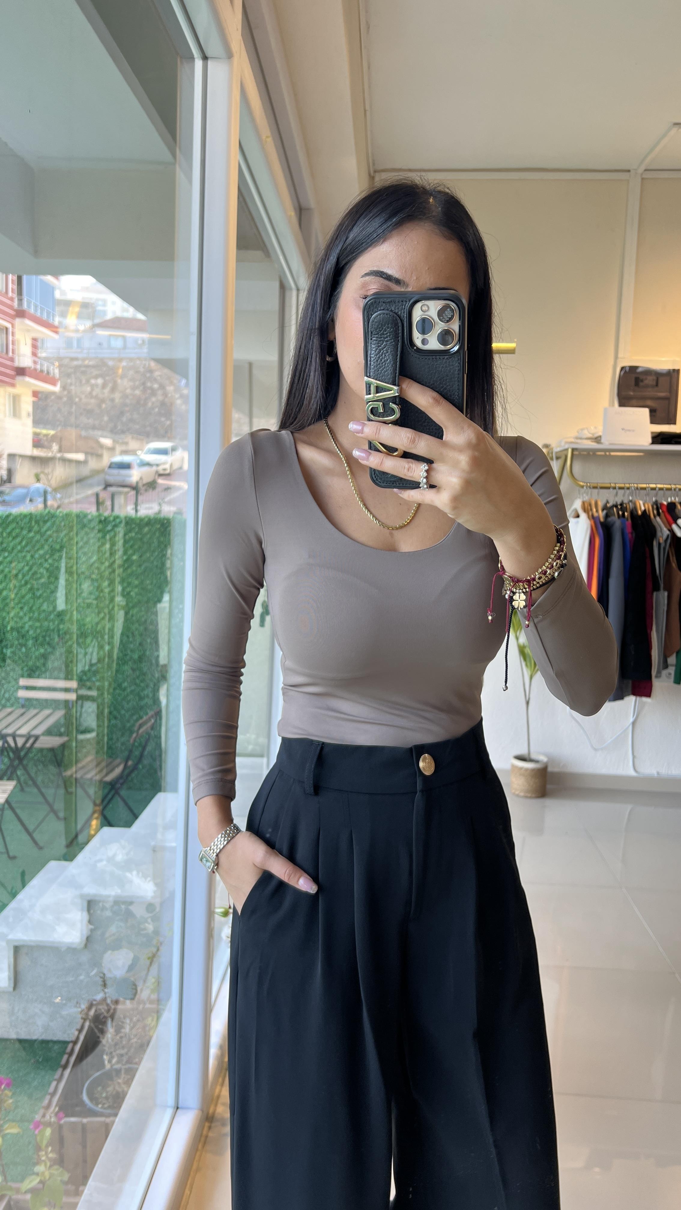 ZR HAVUZ YAKA BLUZ VİZON