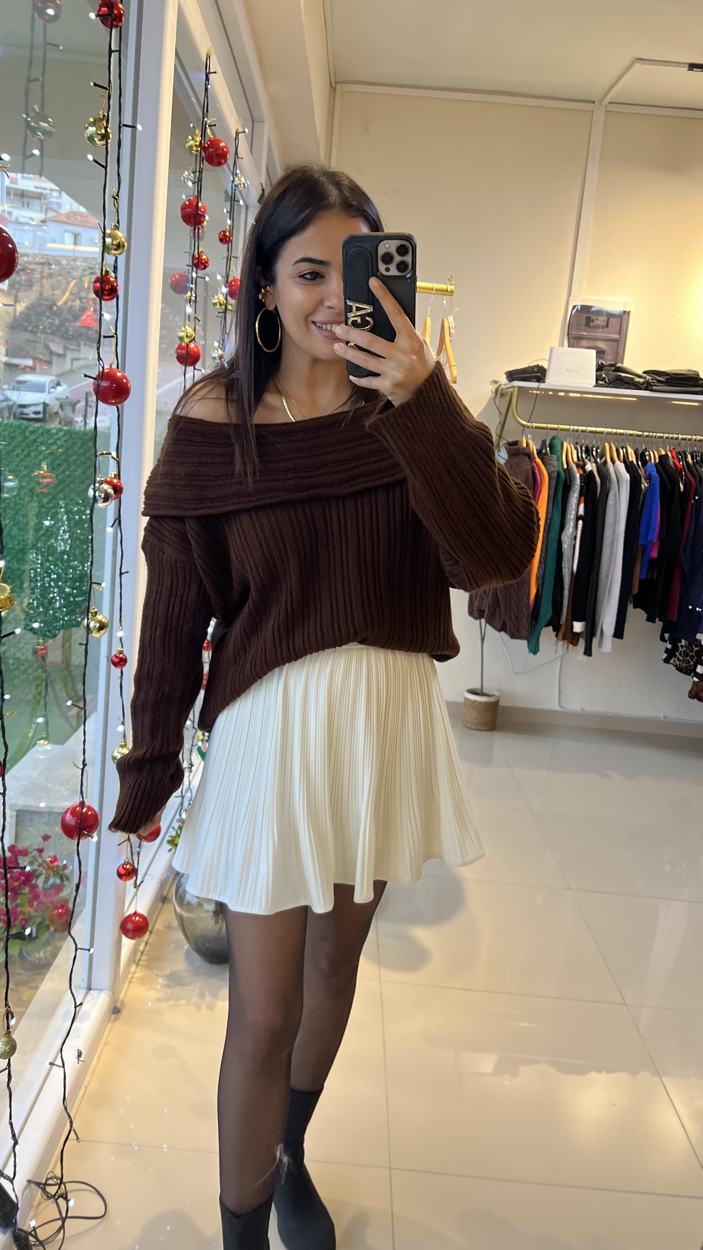 41573 PİLİLİ ŞORT ETEK EKRU