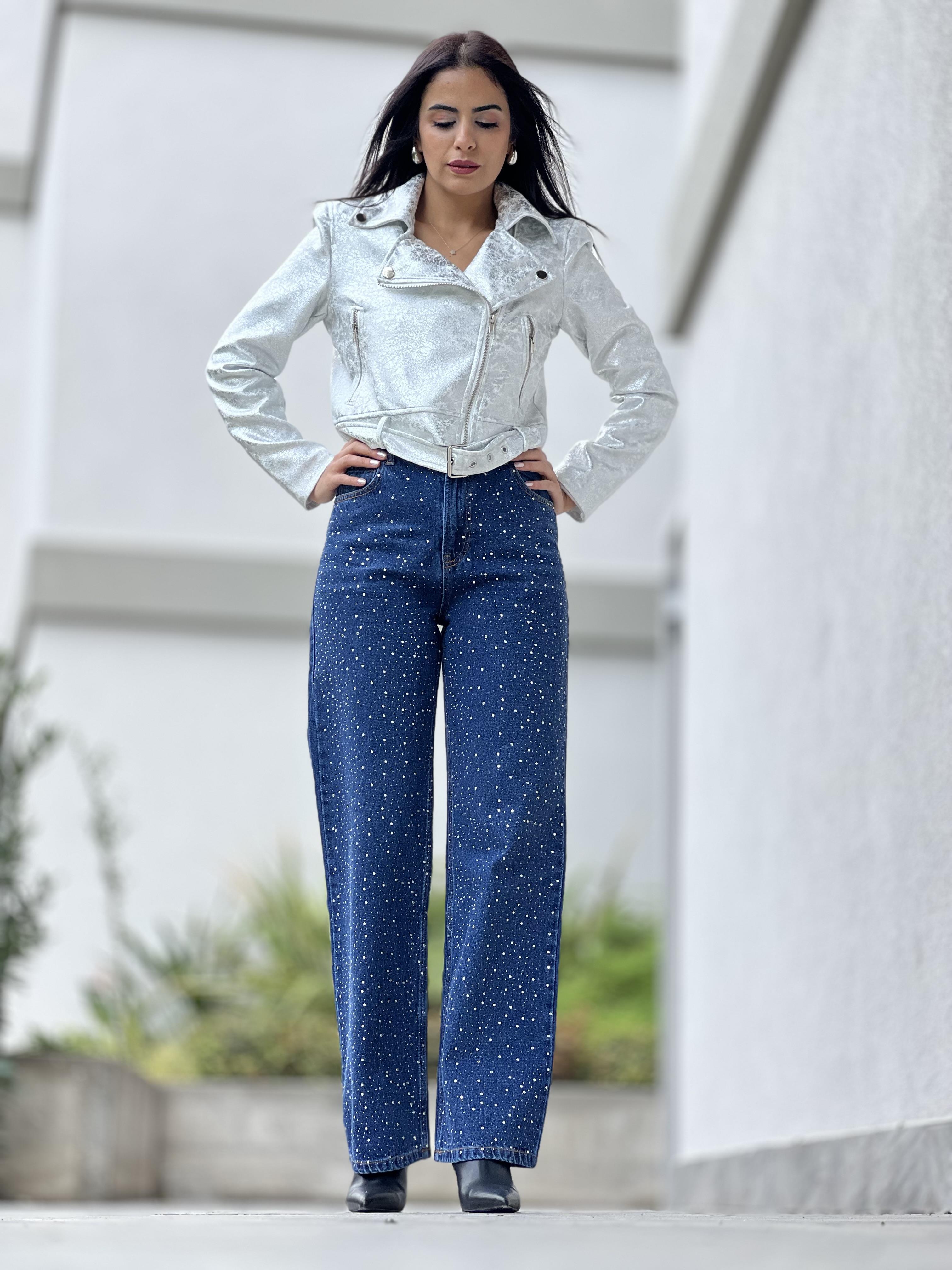 Orjinal Model Önü Taşlı Jean Pantolon 