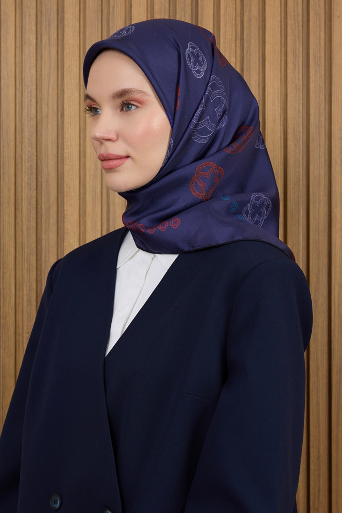Aker İpek Eşarp - 2026 İlkbahar-Yaz - 9147701-324 - Sura