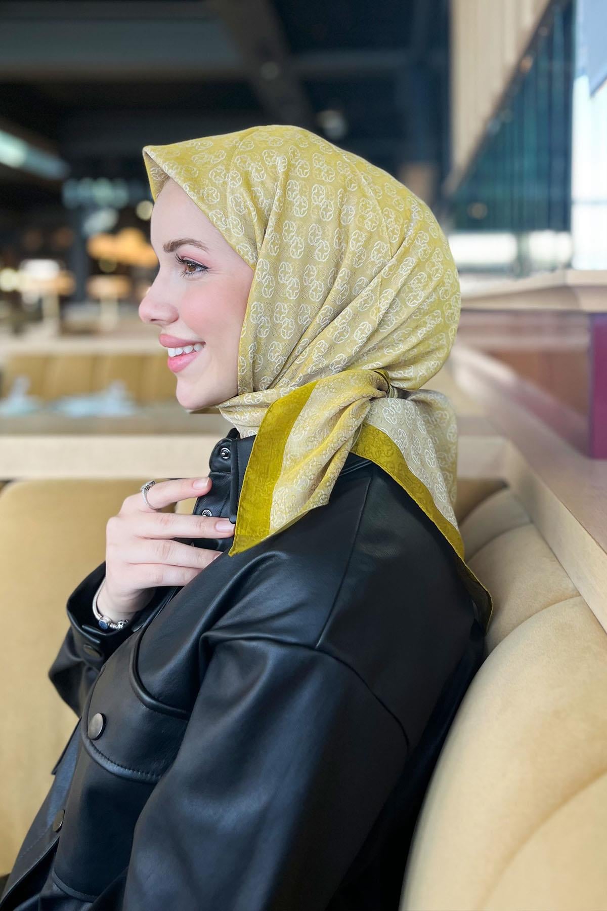 Aker Monogram Jakar Eşarp - 6060950-961 - Yağ Yeşili