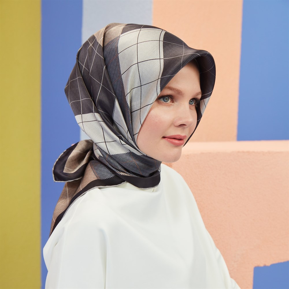 Armine İpek Eşarp 2021 İlkbahar-Yaz - 8524D 30 - Sura