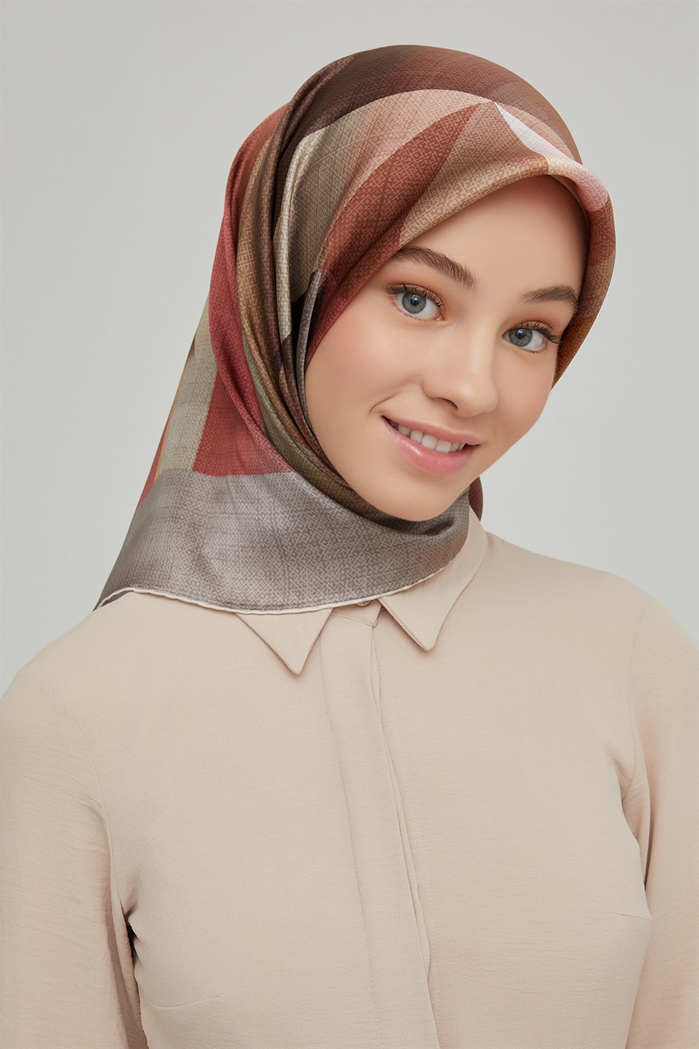 Armine İpek Eşarp 2021/2022 Sonbahar Kış - 8623D-10 - Sura