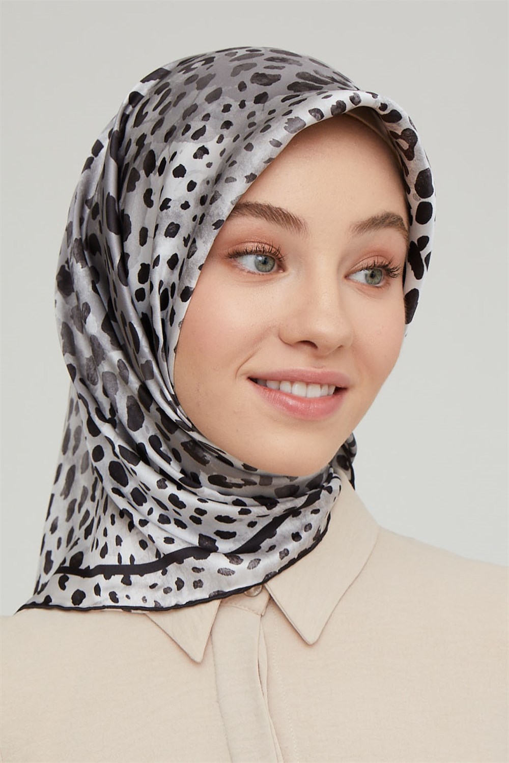 Armine İpek Eşarp 2021/2022 Sonbahar Kış - 8667D-50 - Sura