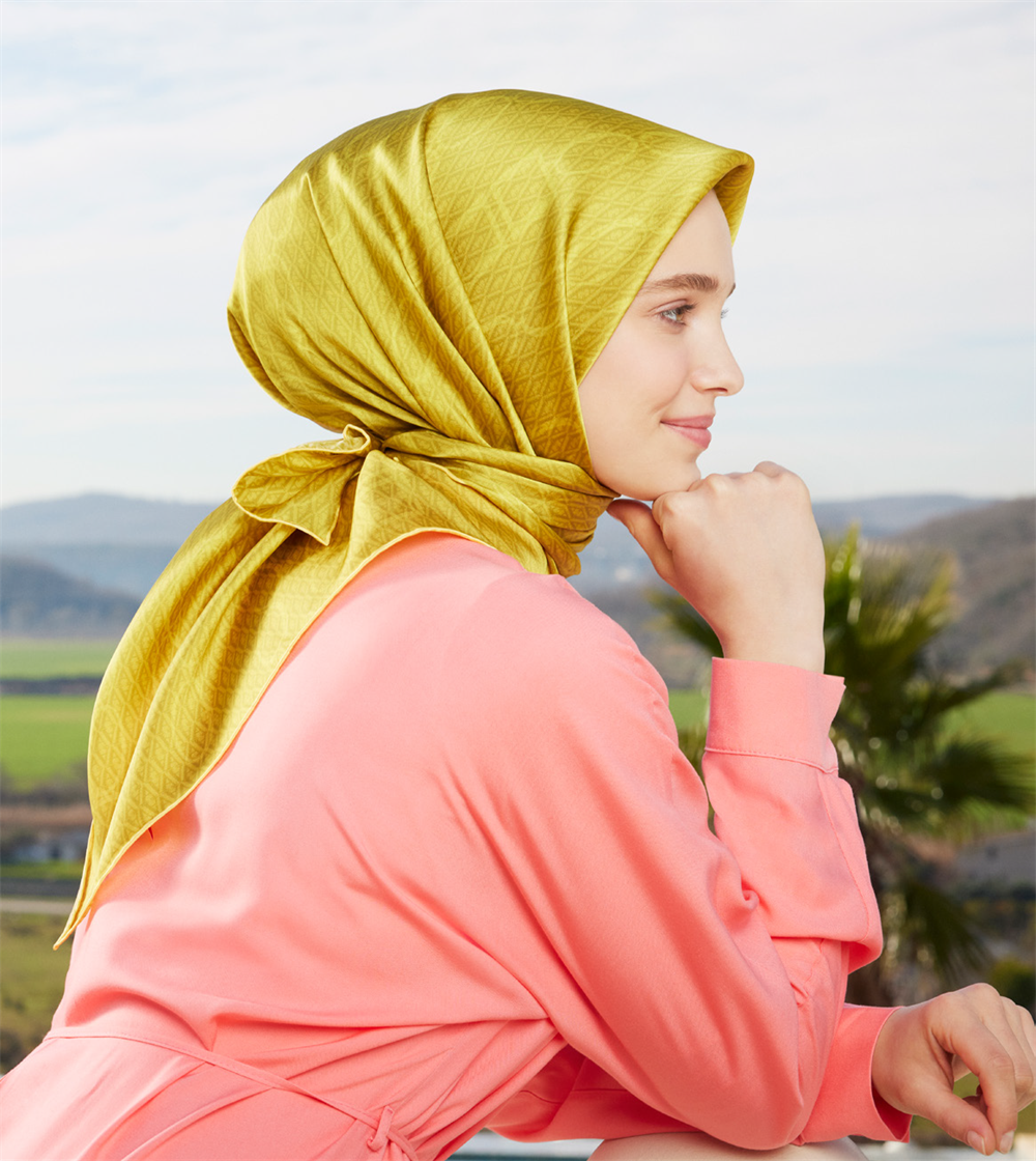 Armine İpek Eşarp 2023 İlkbahar-Yaz - 8925D-41 - Tivil