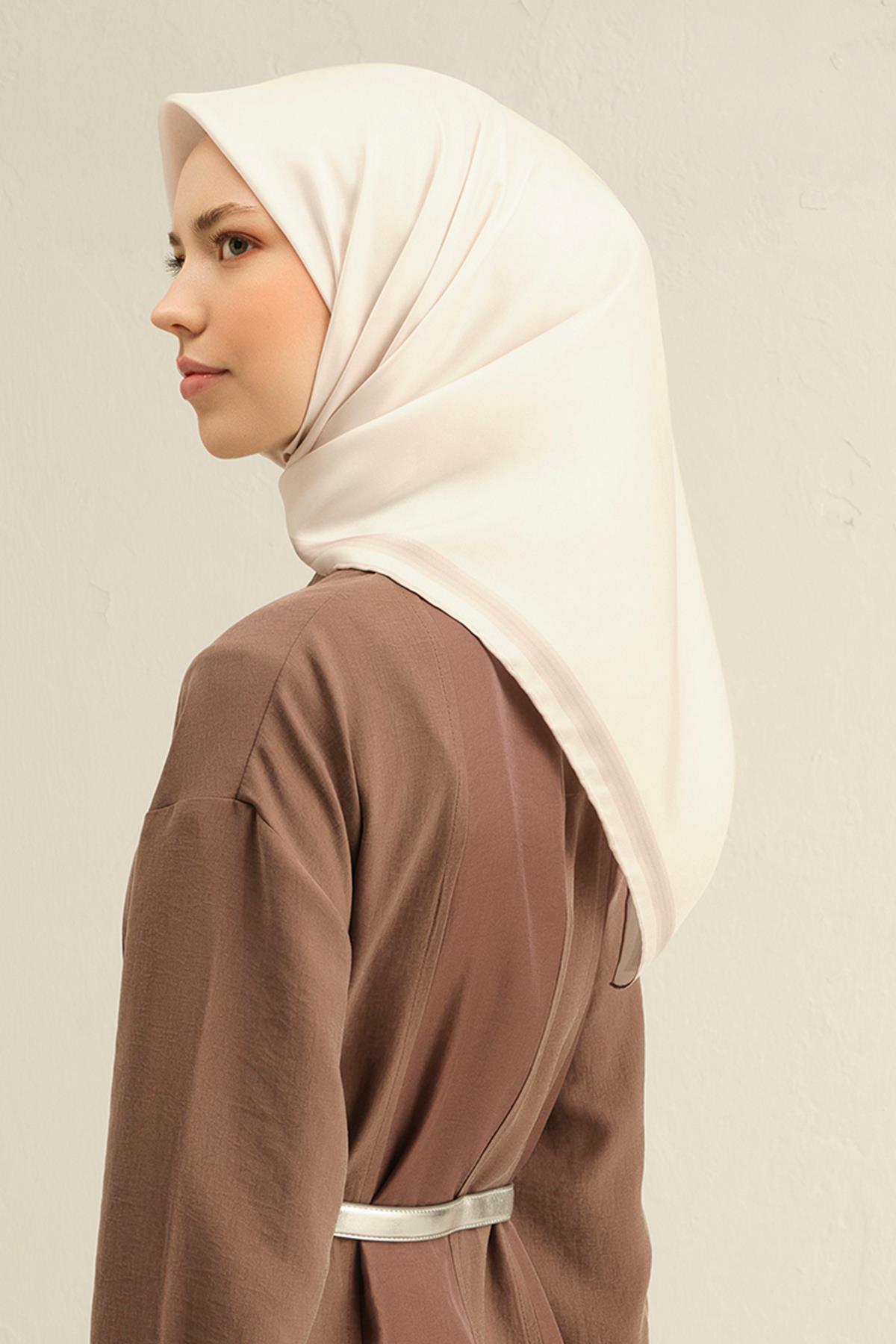 Armine İpek Eşarp 2025 İlkbahar-Yaz - 9356D-07 - Tivil