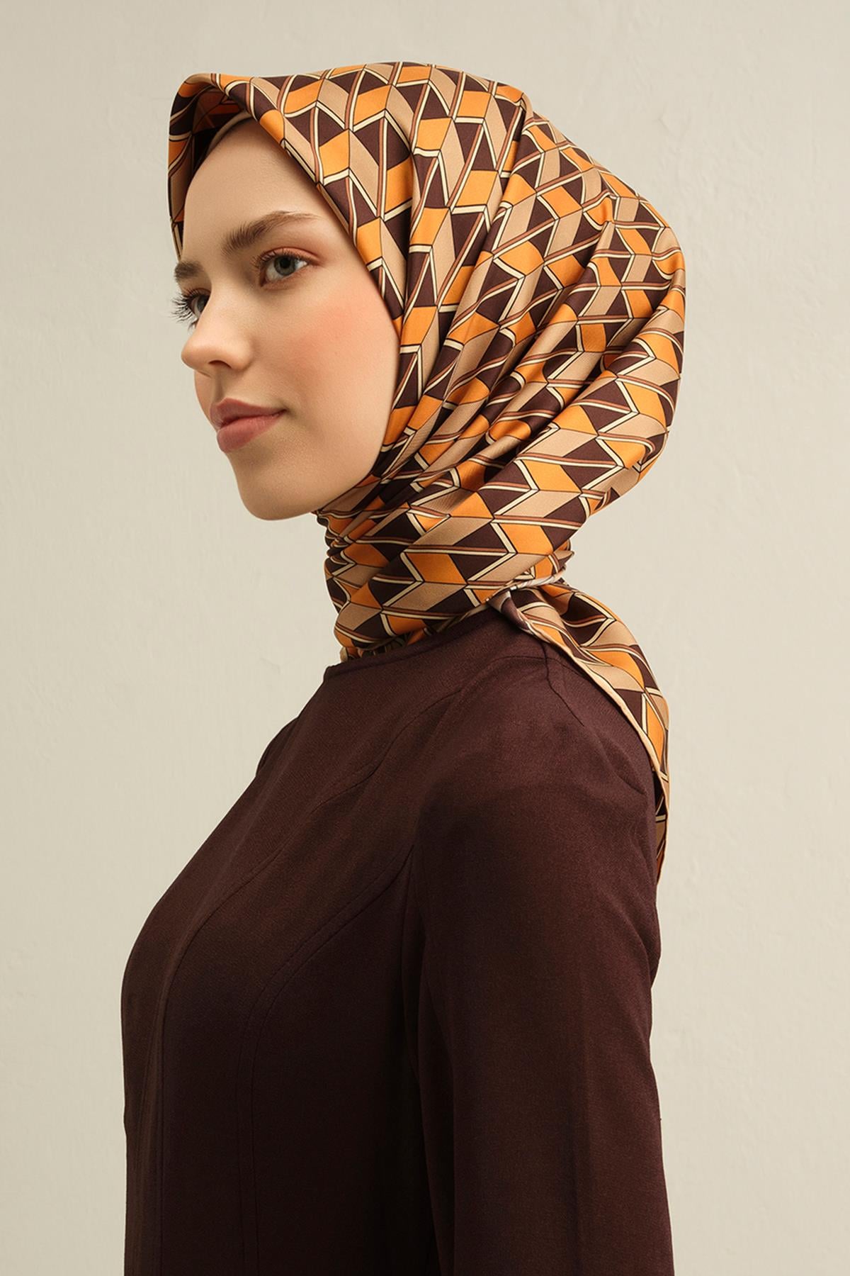 Armine İpek Eşarp 2025 İlkbahar-Yaz - 9309D-07 - Sura