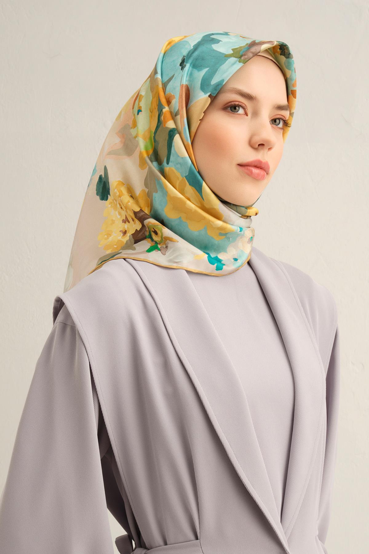 Armine İpek Eşarp 2025 İlkbahar-Yaz - 9334D-07 - Sura