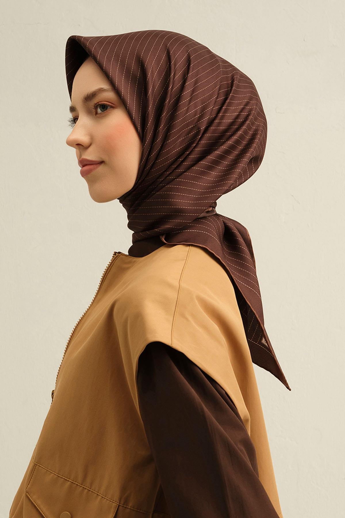 Armine İpek Eşarp 2025 İlkbahar-Yaz - 9348D-84 - Sura