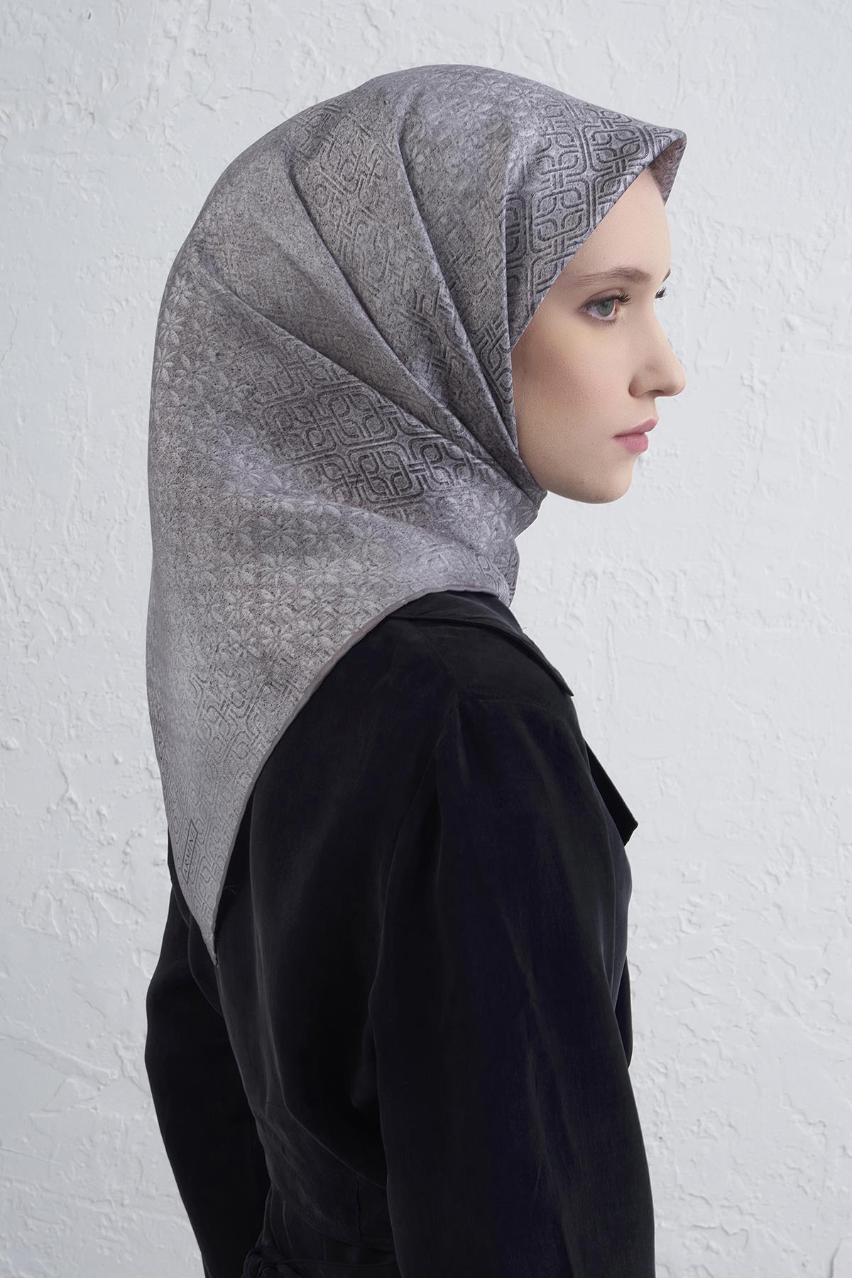 Armine İpek Eşarp 2025/2026 Sonbahar Kış - 9437D-13 - Sura