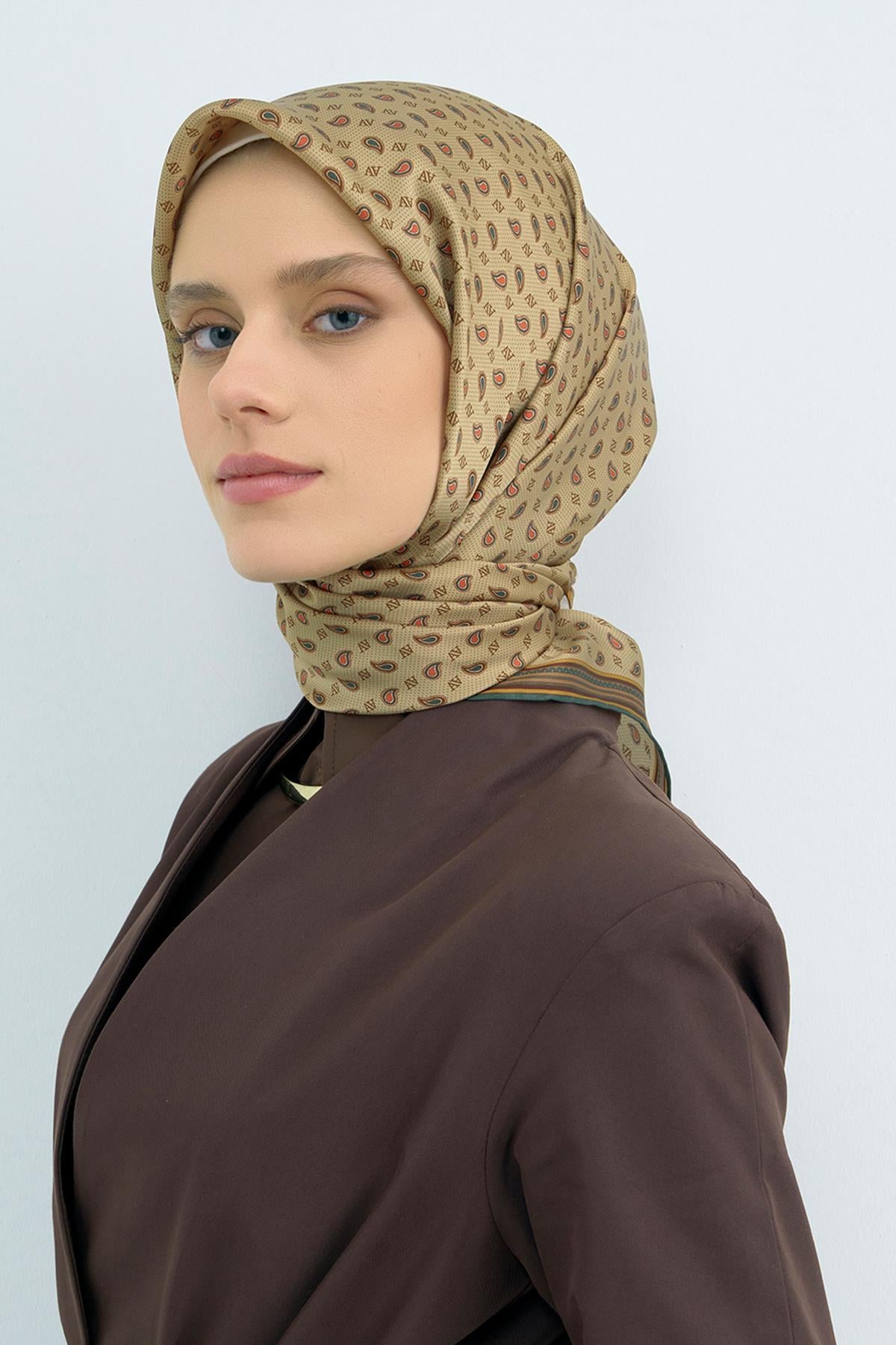 Armine İpek Eşarp 2026 İlkbahar-Yaz - 9548D-81 - Sura
