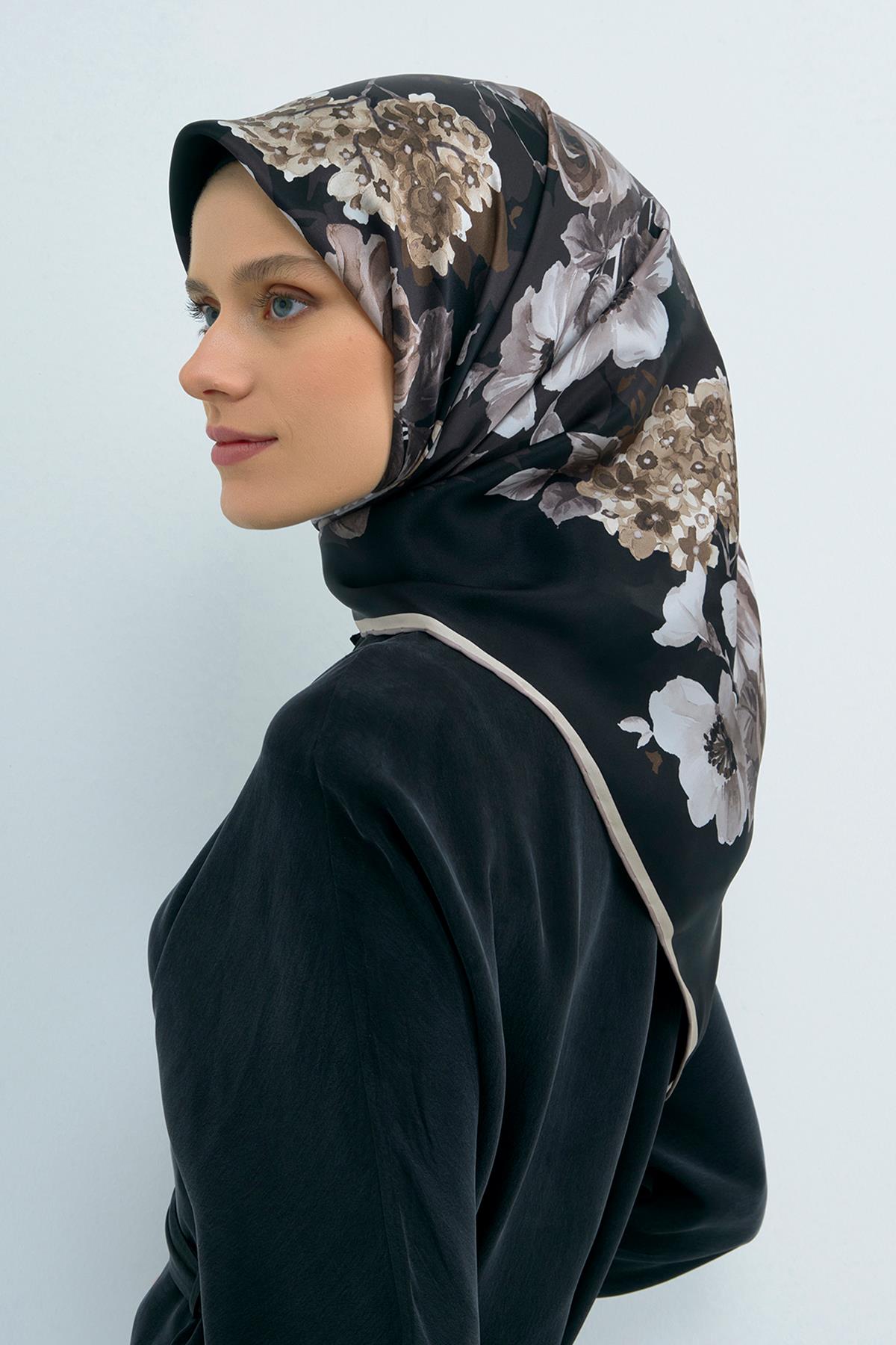 Armine İpek Eşarp 2026 İlkbahar-Yaz - 9520D-01 - Sura
