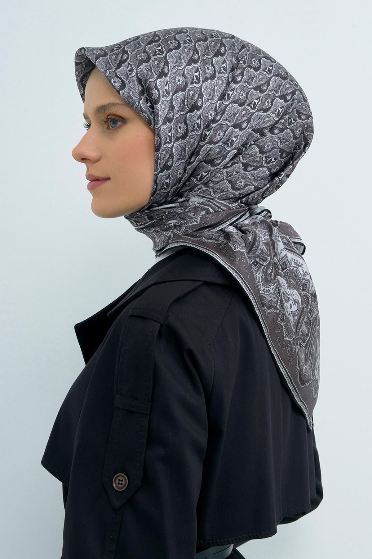 Armine İpek Eşarp 2026 İlkbahar-Yaz - 9518D-01 - Sura