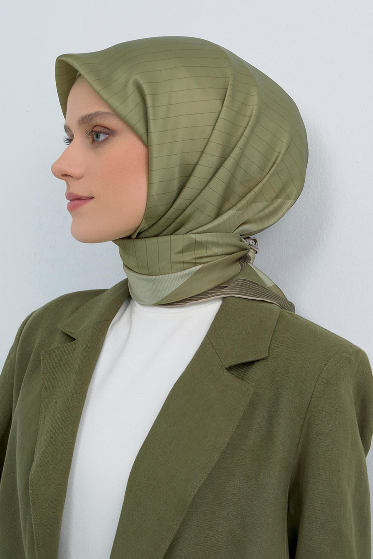 Armine İpek Eşarp 2026 İlkbahar-Yaz - 9526D-36 - Tivil