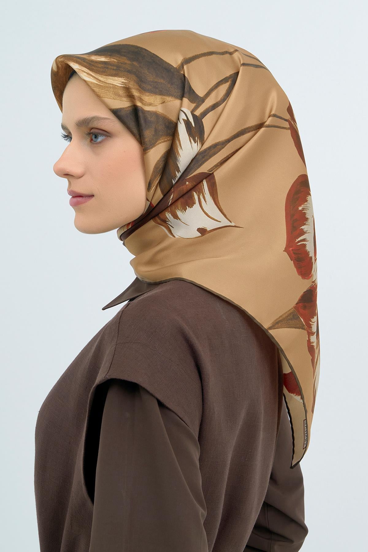 Armine İpek Eşarp 2026 İlkbahar-Yaz - 9506D-82 - Tivil