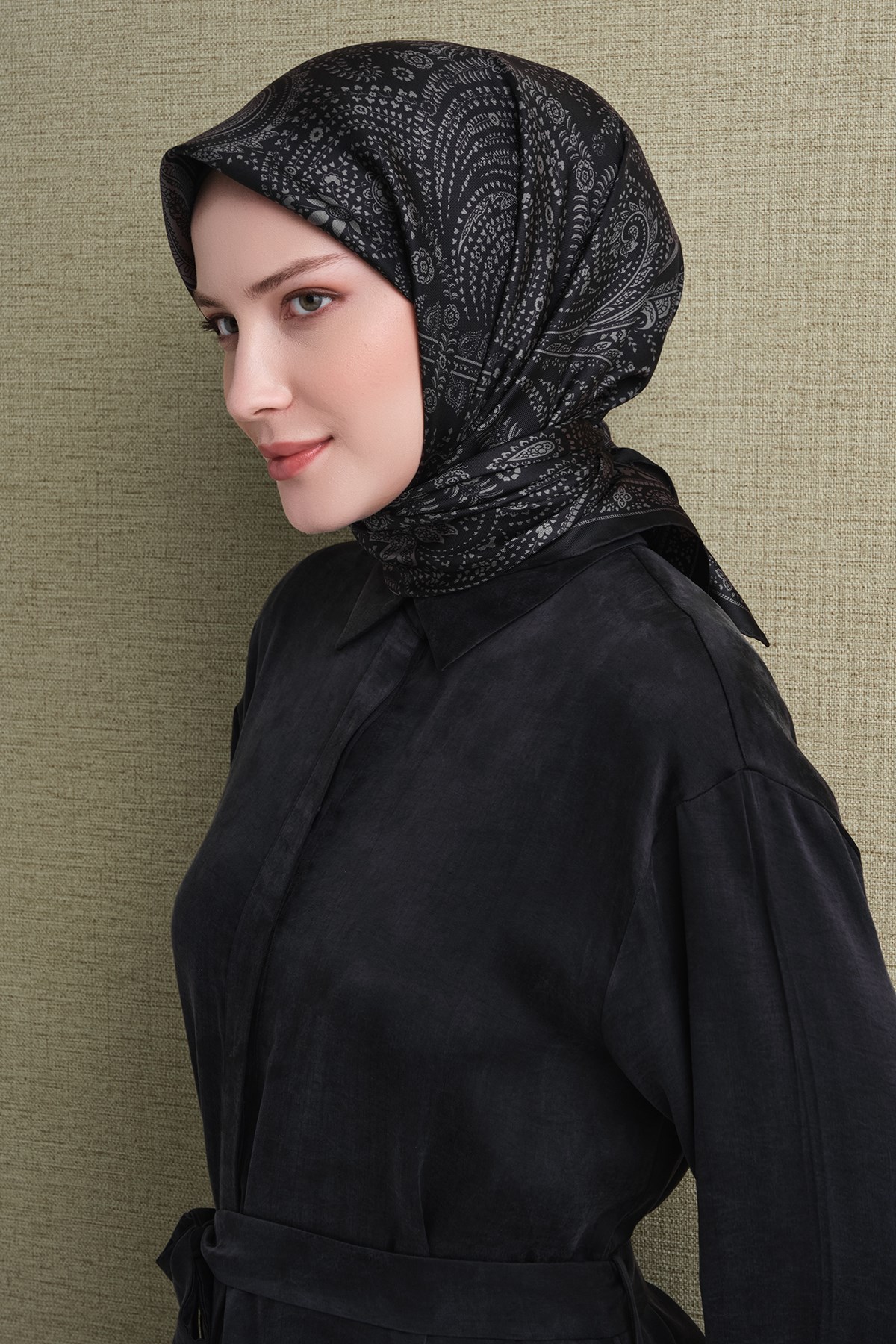 Armine İpek Eşarp 2026/2027 Sonbahar Kış - 9640D-81 - Sura