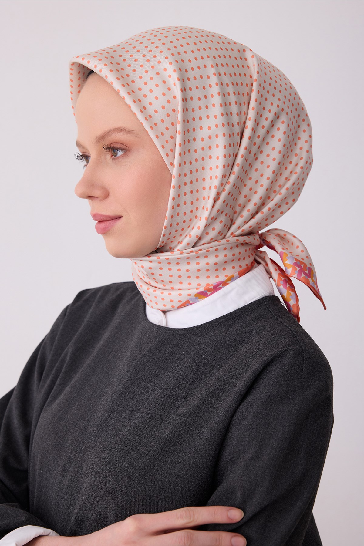 Belli İpek Eşarp - 4326D-06 - Tivil