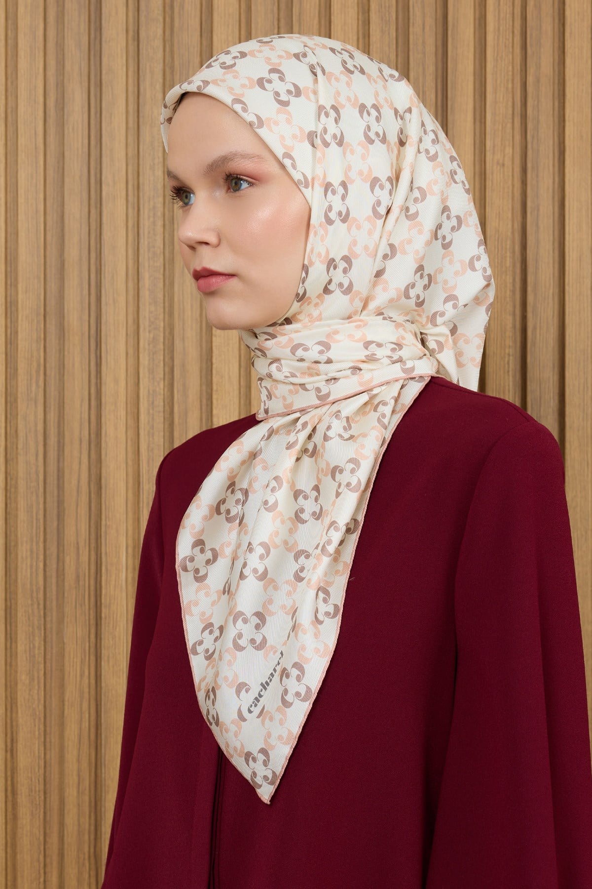 Cacharel Twill İpek Eşarp - 2026 İlkbahar-Yaz - 9139313-994 - Tivil