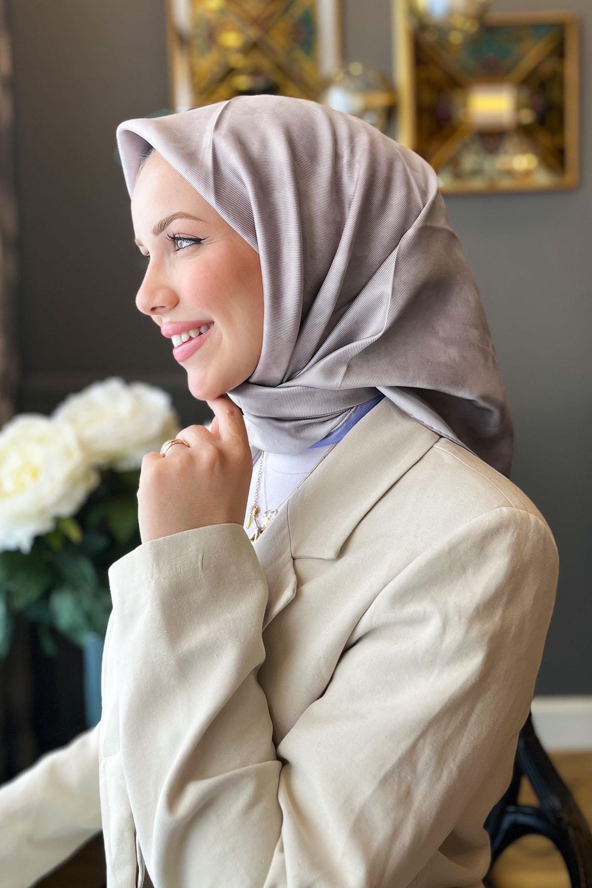 Aker Bosphorus Serisi, Çift Taraflı İpek Eşarp - 7208712-933 - Tivil