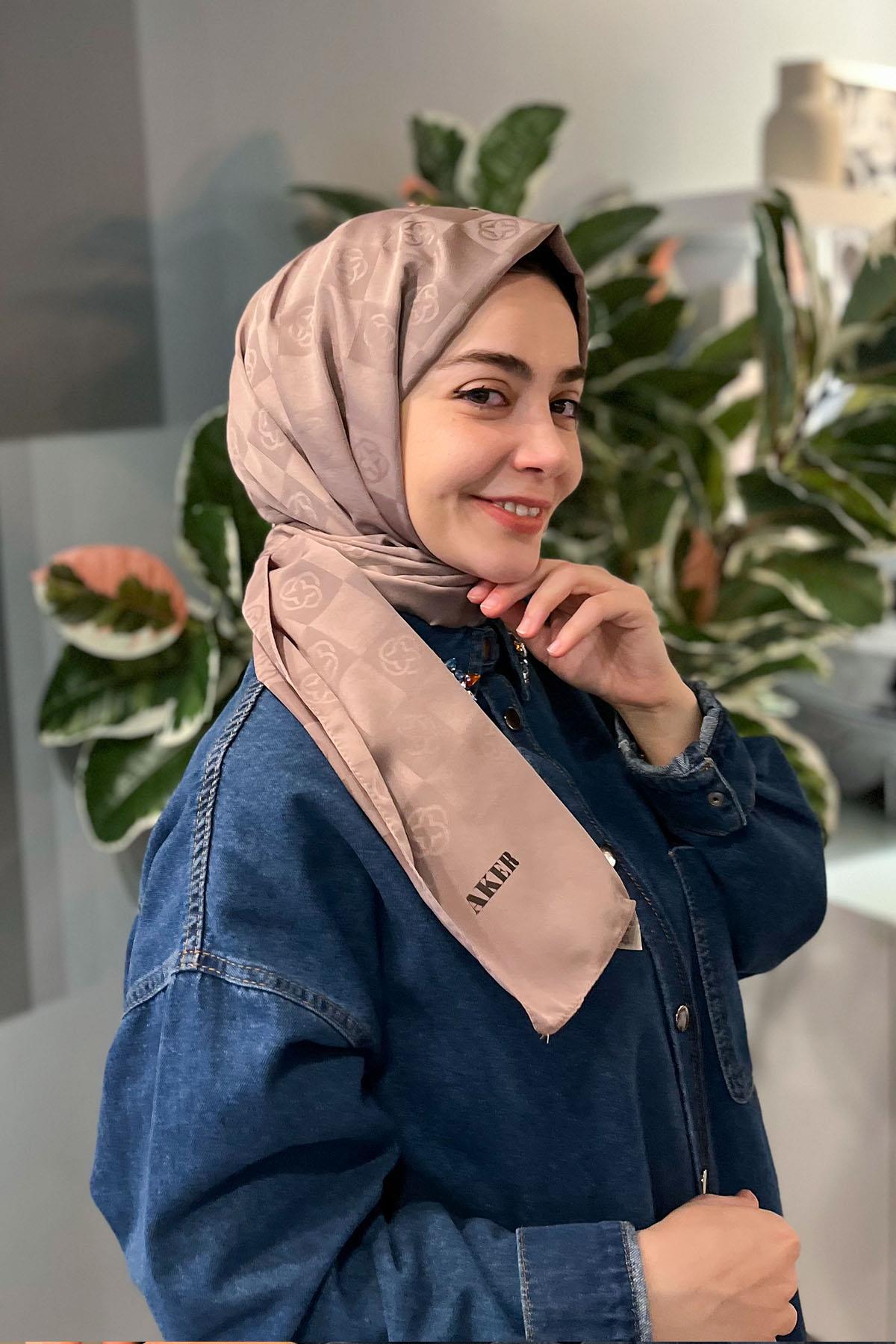 Aker Dama Monogram Şal - 1070700-981 - 