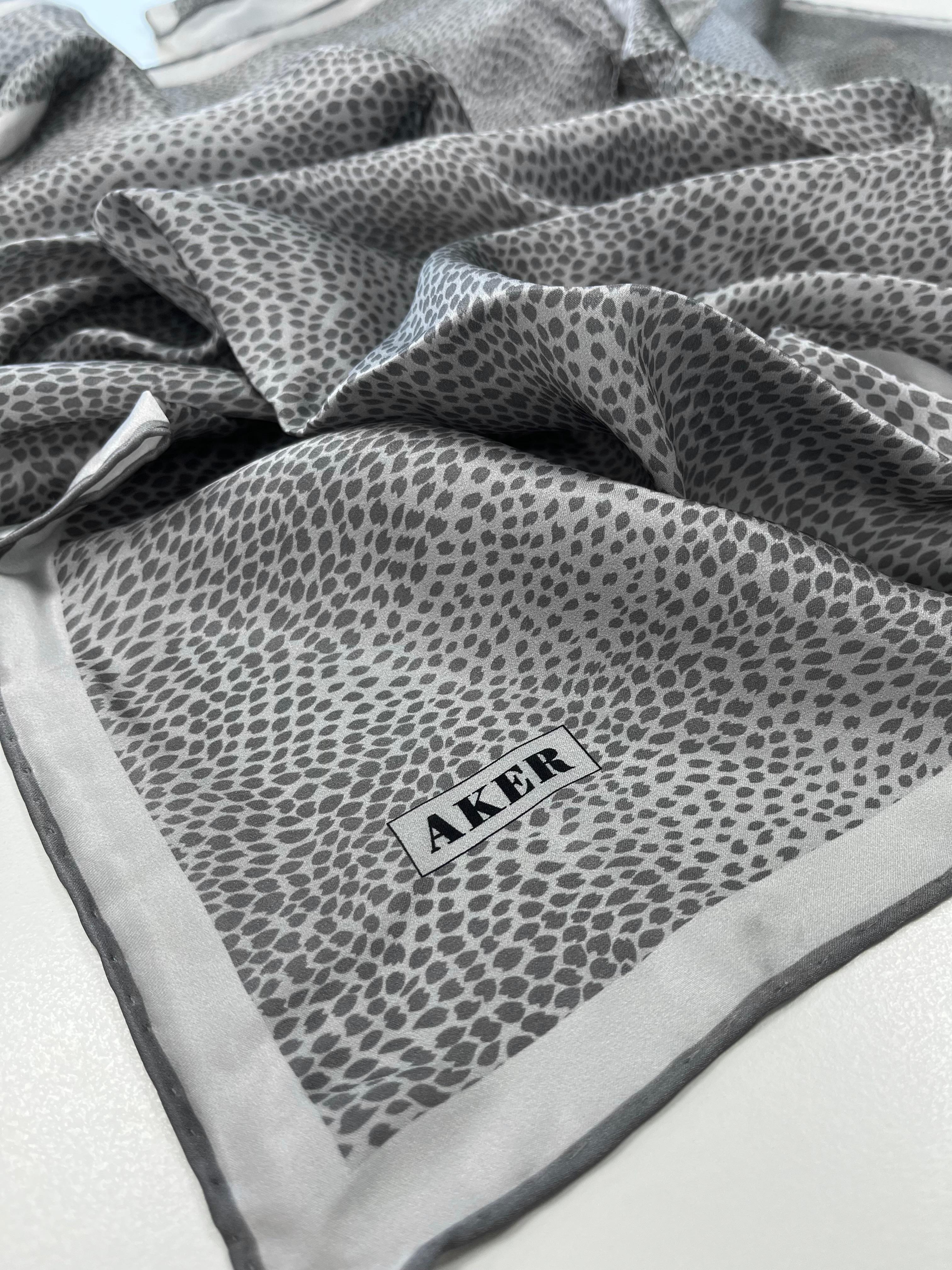 Aker Silk Scarf - 2025 Spring-Summer - 8957701-371 - Satin Silk