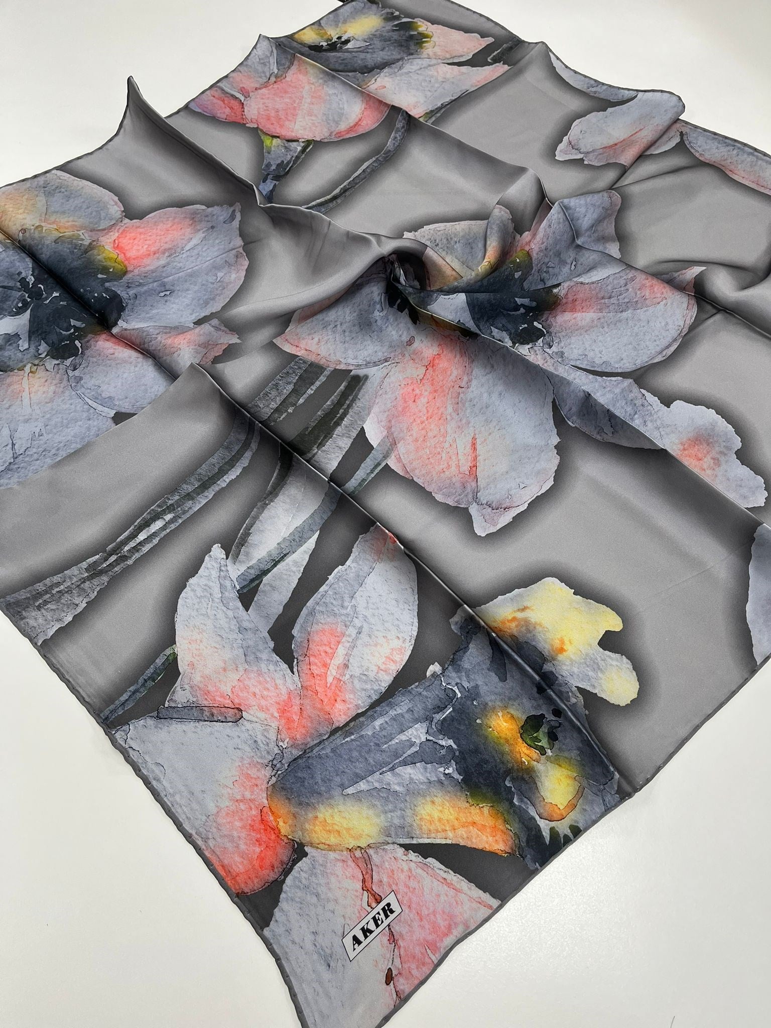 Aker İpek Eşarp - 2025/2026 Sonbahar-Kış - 7995713-972 - Tivil