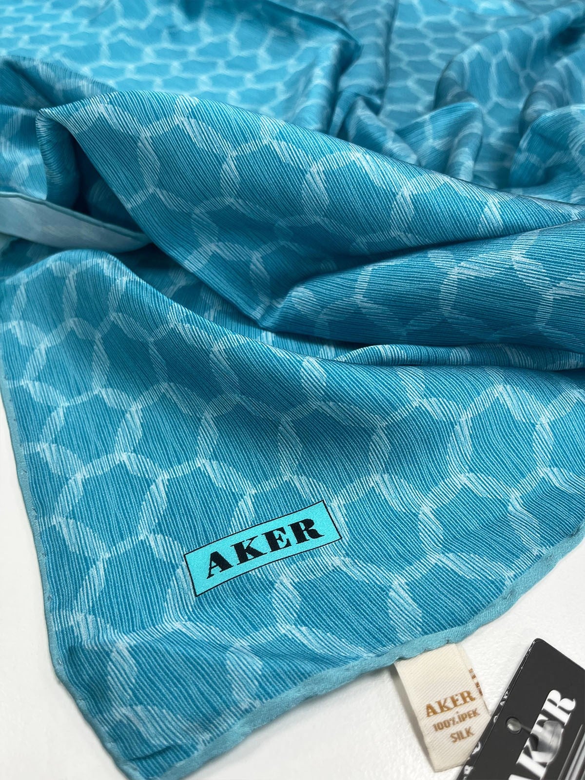 Aker İpek Eşarp - 2026 İlkbahar-Yaz - 9117713-924 - Tivil
