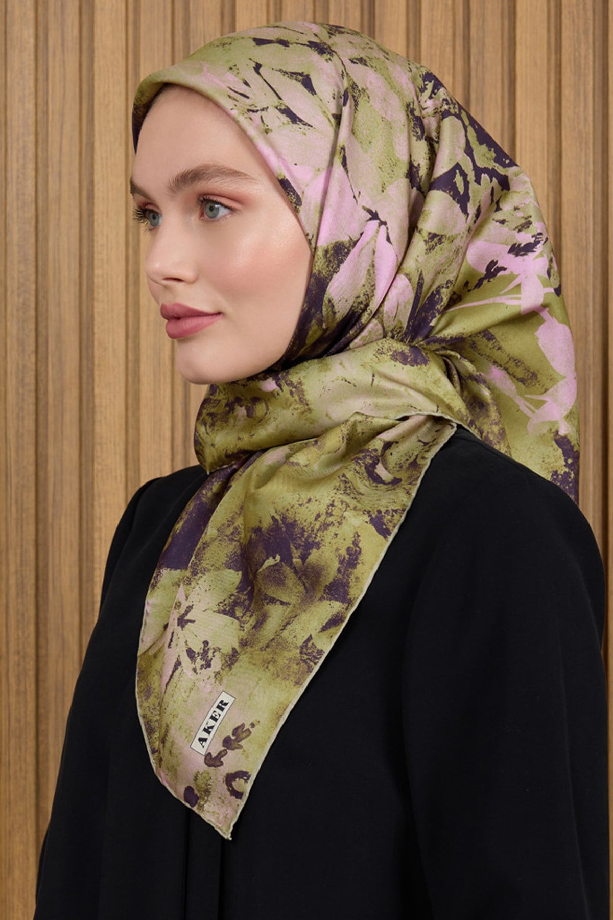 Aker İpek Eşarp - 2026 İlkbahar-Yaz - 9127701-351 - Sura