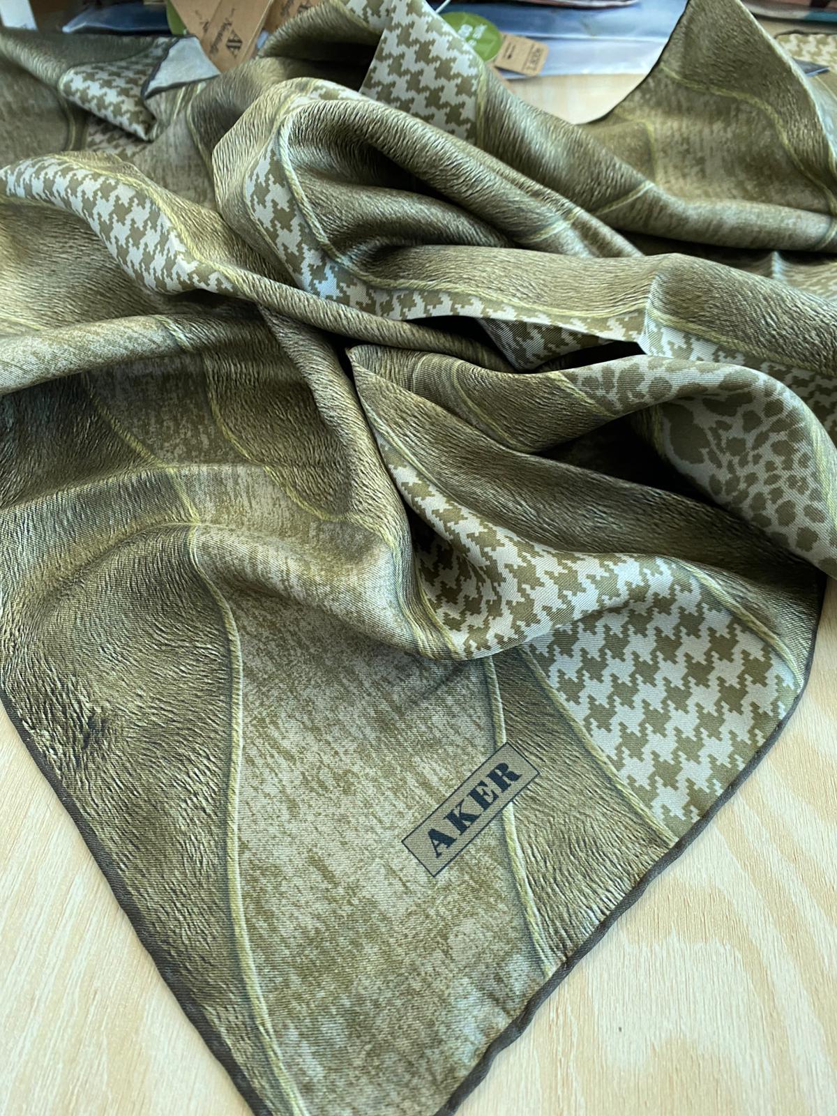 Aker İpek Eşarp - 8153713-952 - Tivil