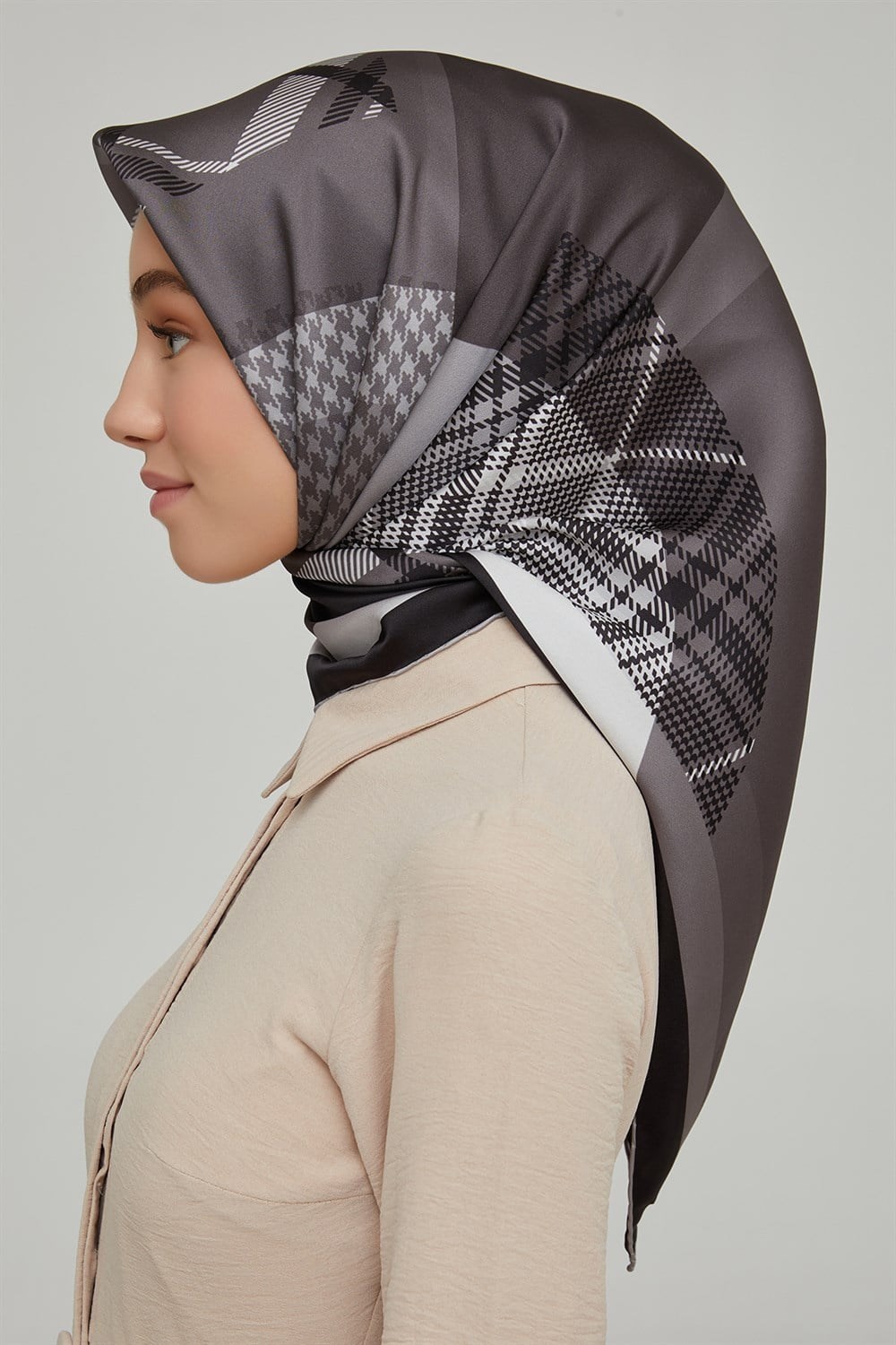 Armine Hafif Defolu İpek Eşarp - 8620D-05 - Sura - C729