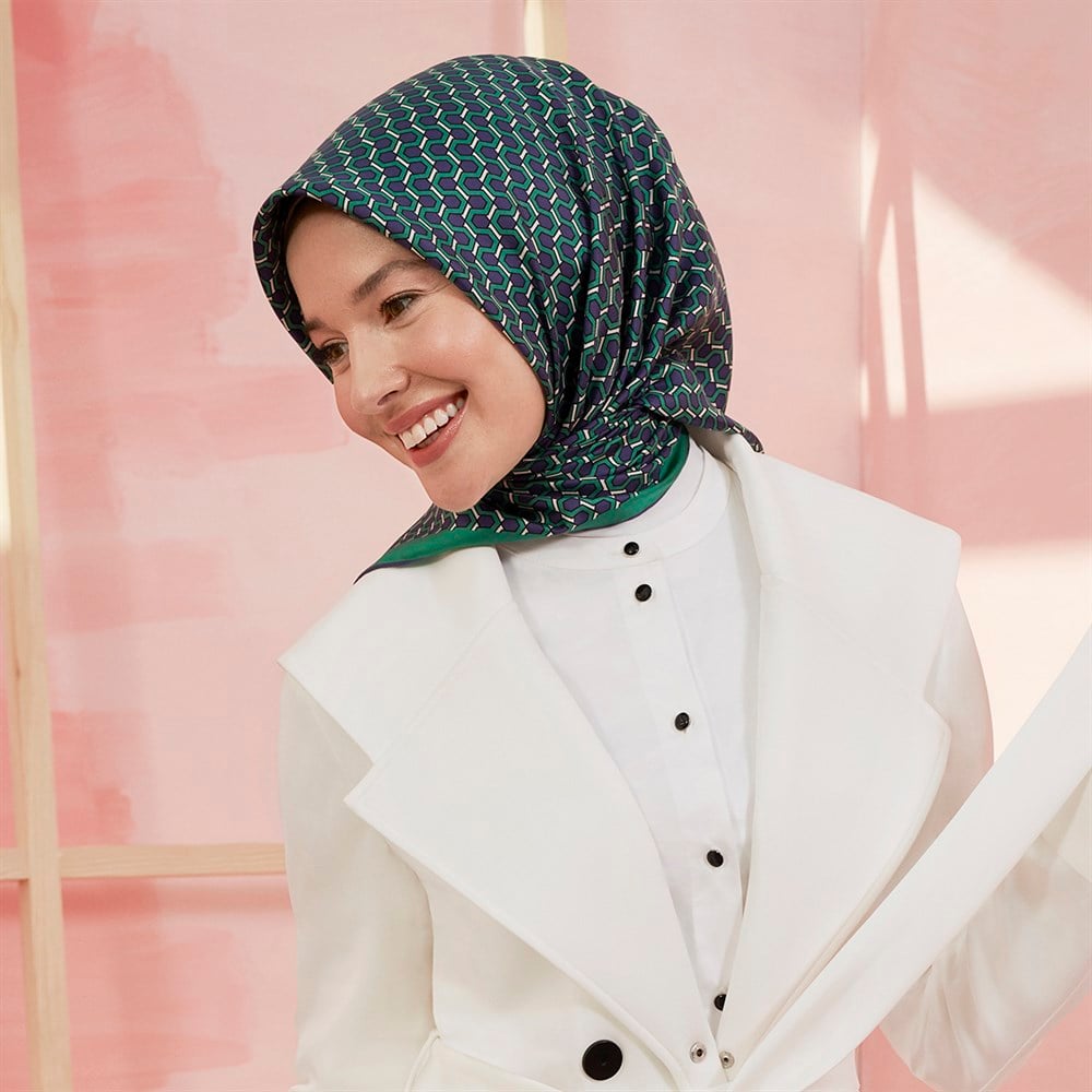 Armine İpek Eşarp 2020/2021 Sonbahar Kış - 8401D 90 - Sura - Petek Modeli